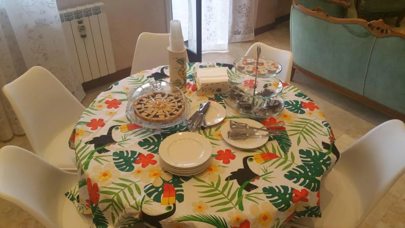 Communal lounge/ TV room in b&b aurora