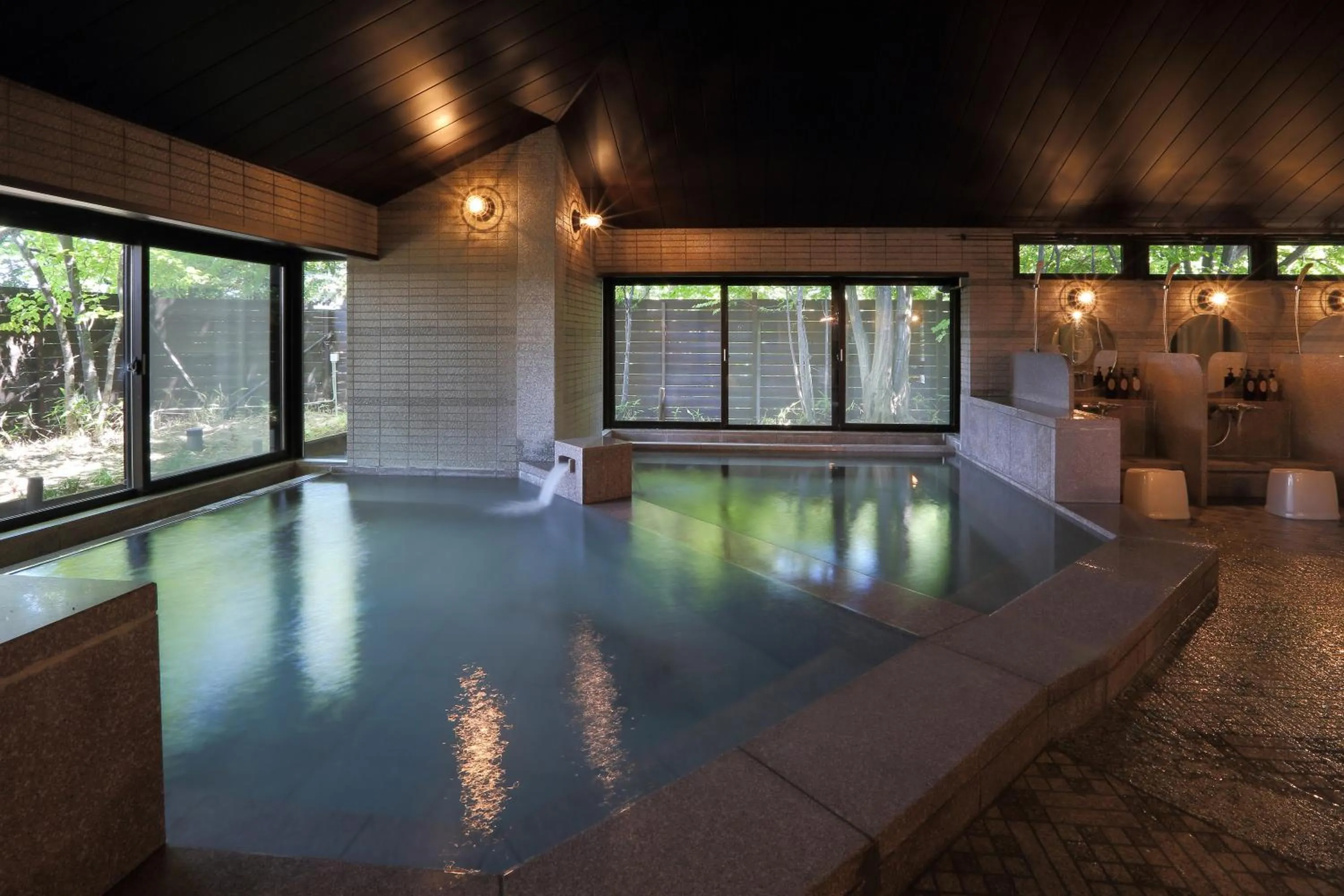 Hot Spring Bath in Oyado Morinone