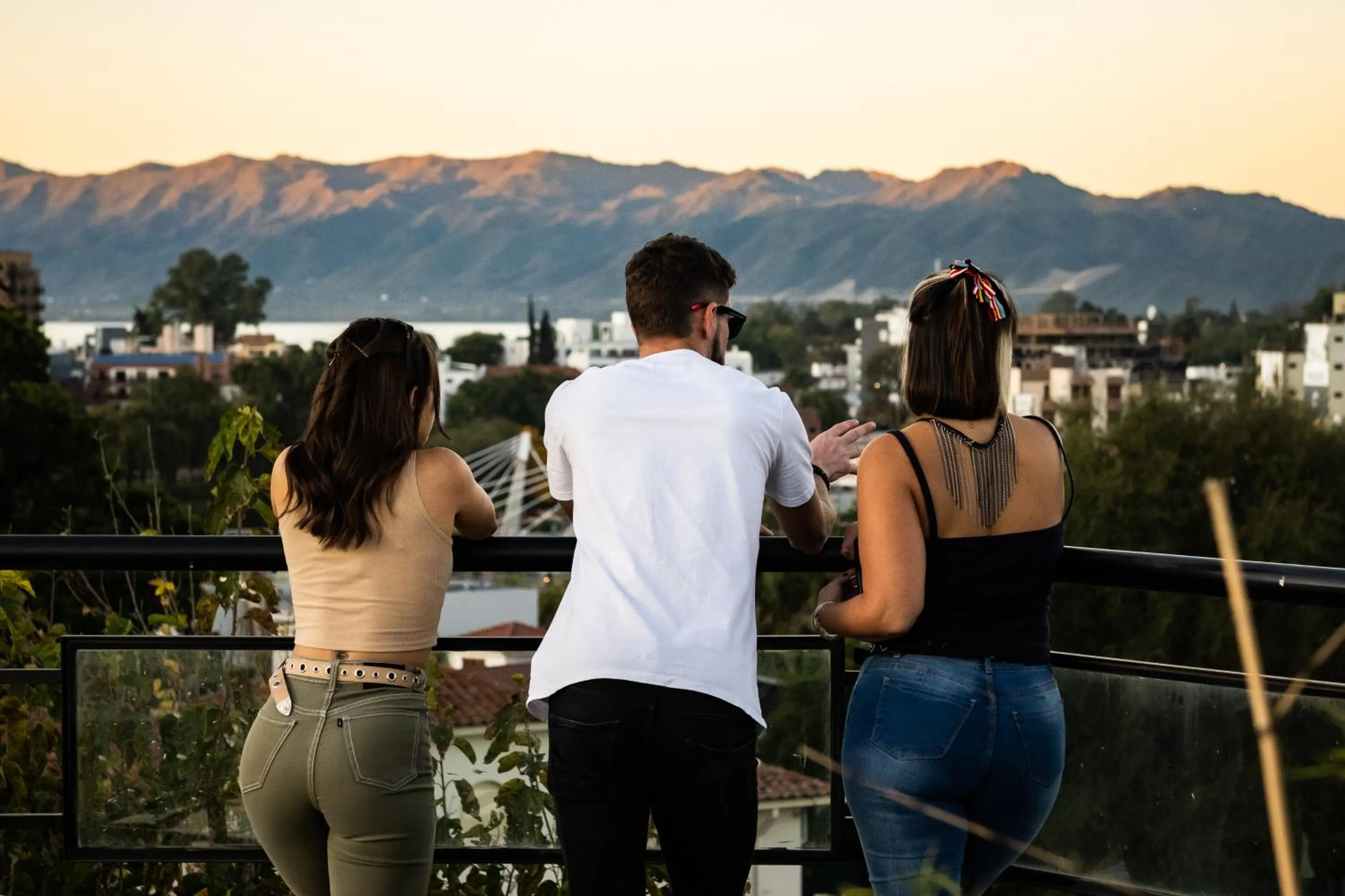 People in Los Espinillos Hotel y Spa