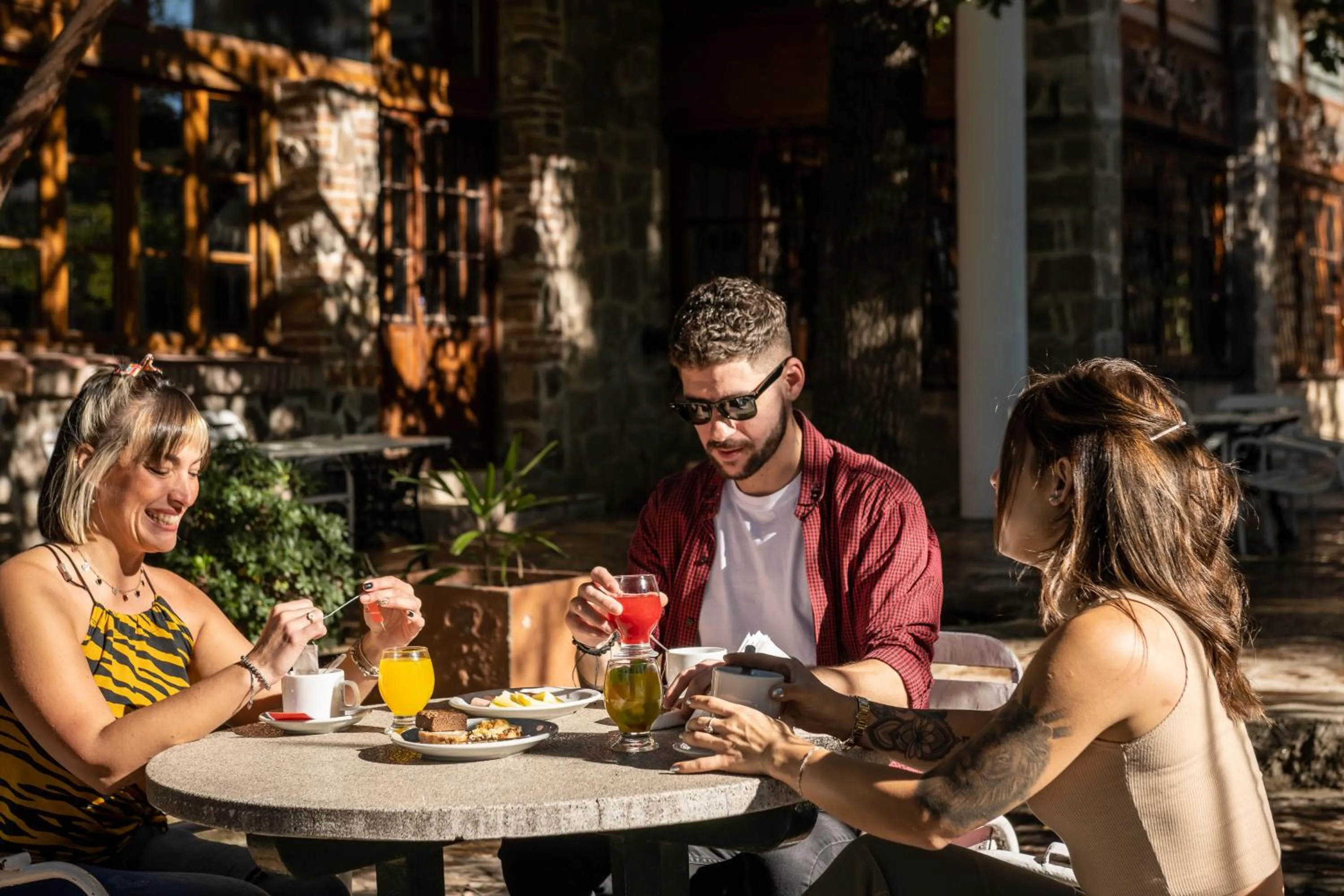 Restaurant/places to eat in Los Espinillos Hotel y Spa