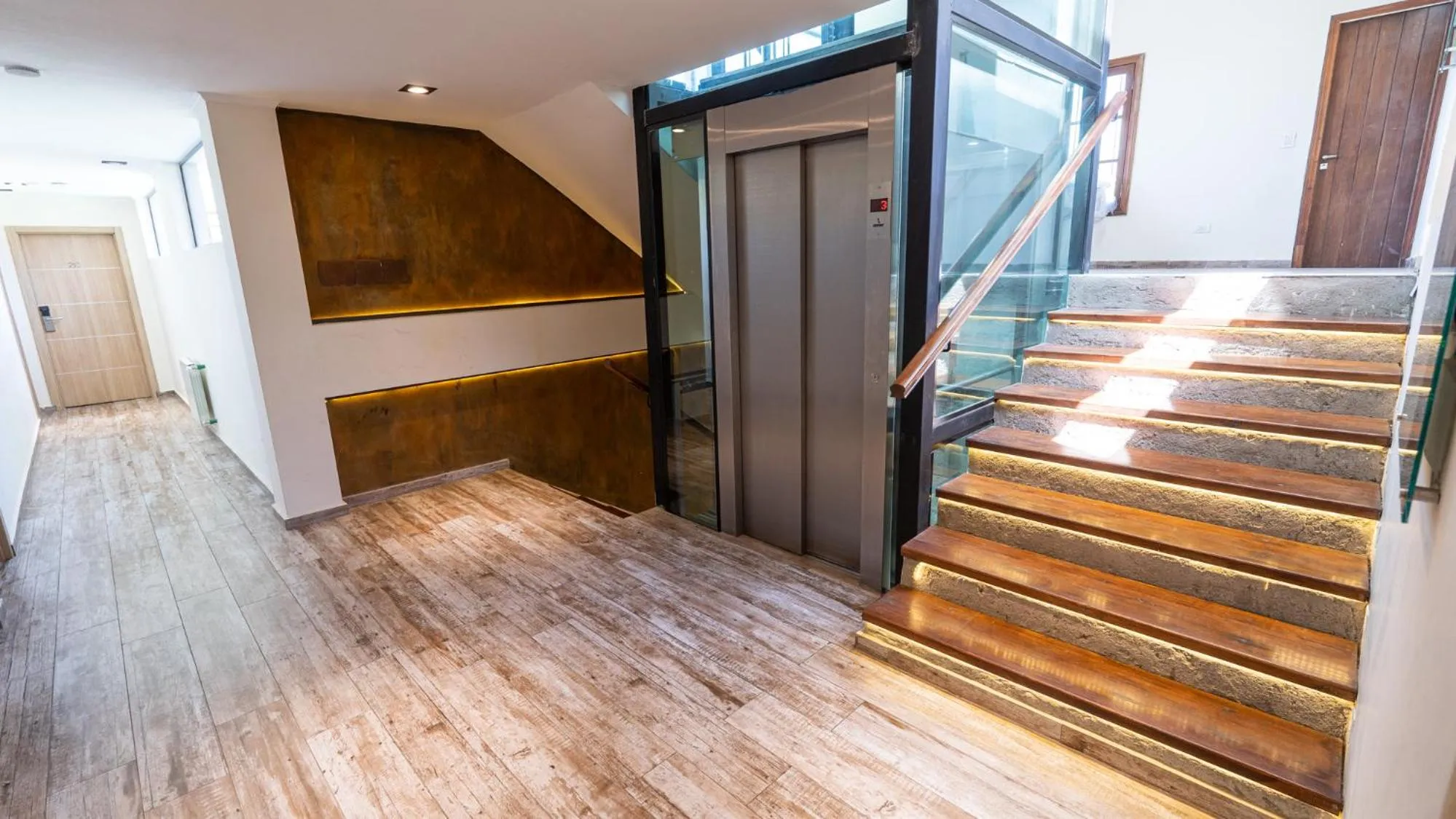 elevator in Los Espinillos Hotel y Spa