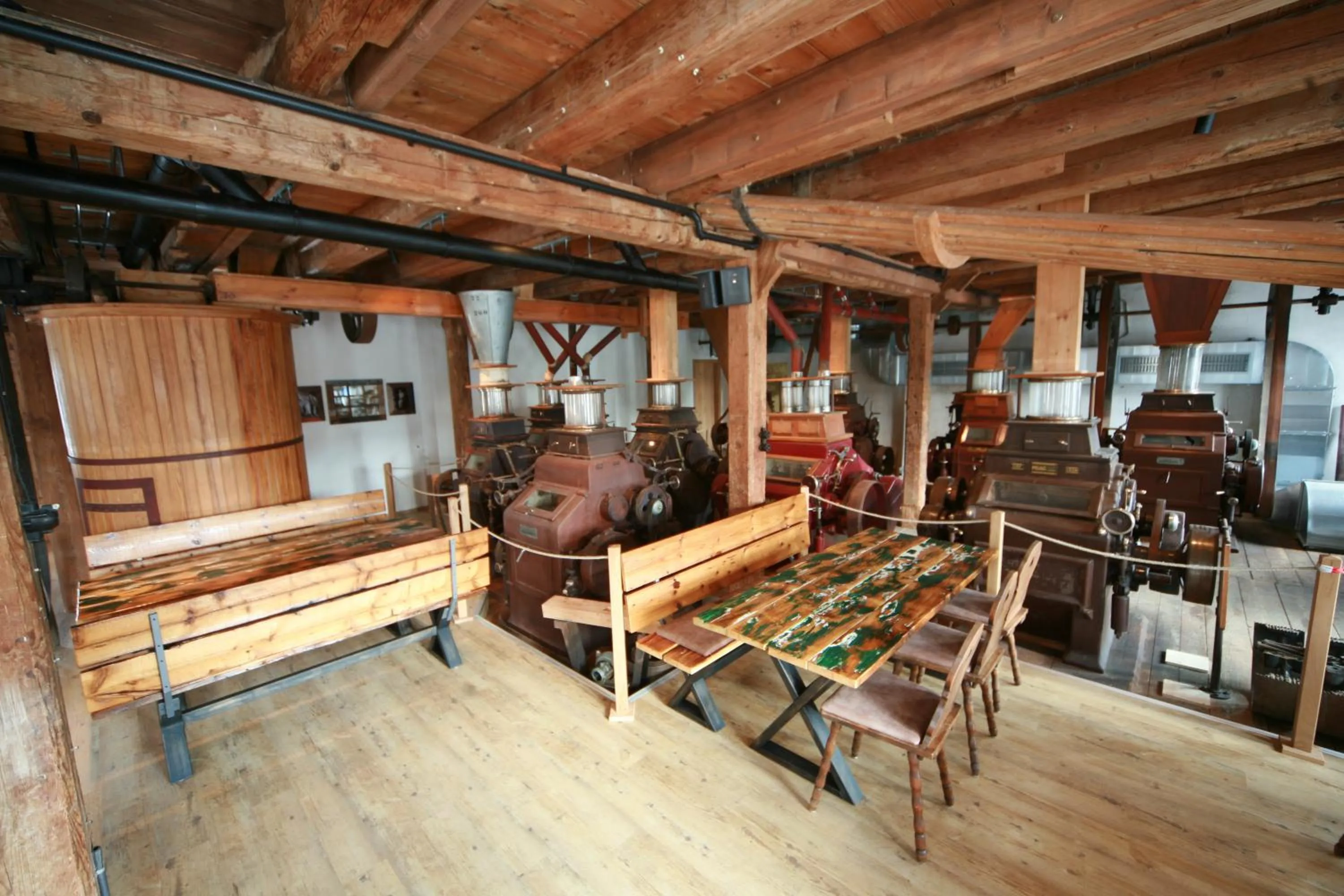 Restaurant/places to eat in Hotel Kunstmühle