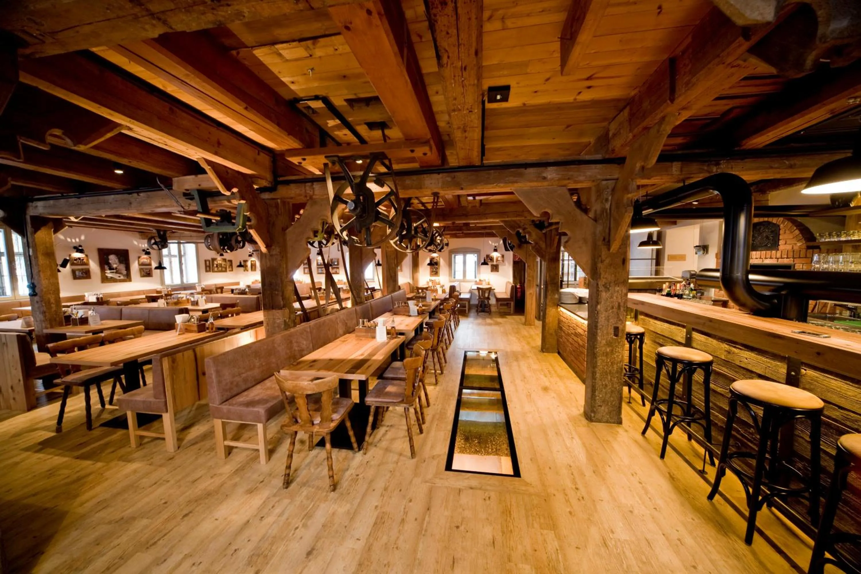 Restaurant/places to eat in Hotel Kunstmühle