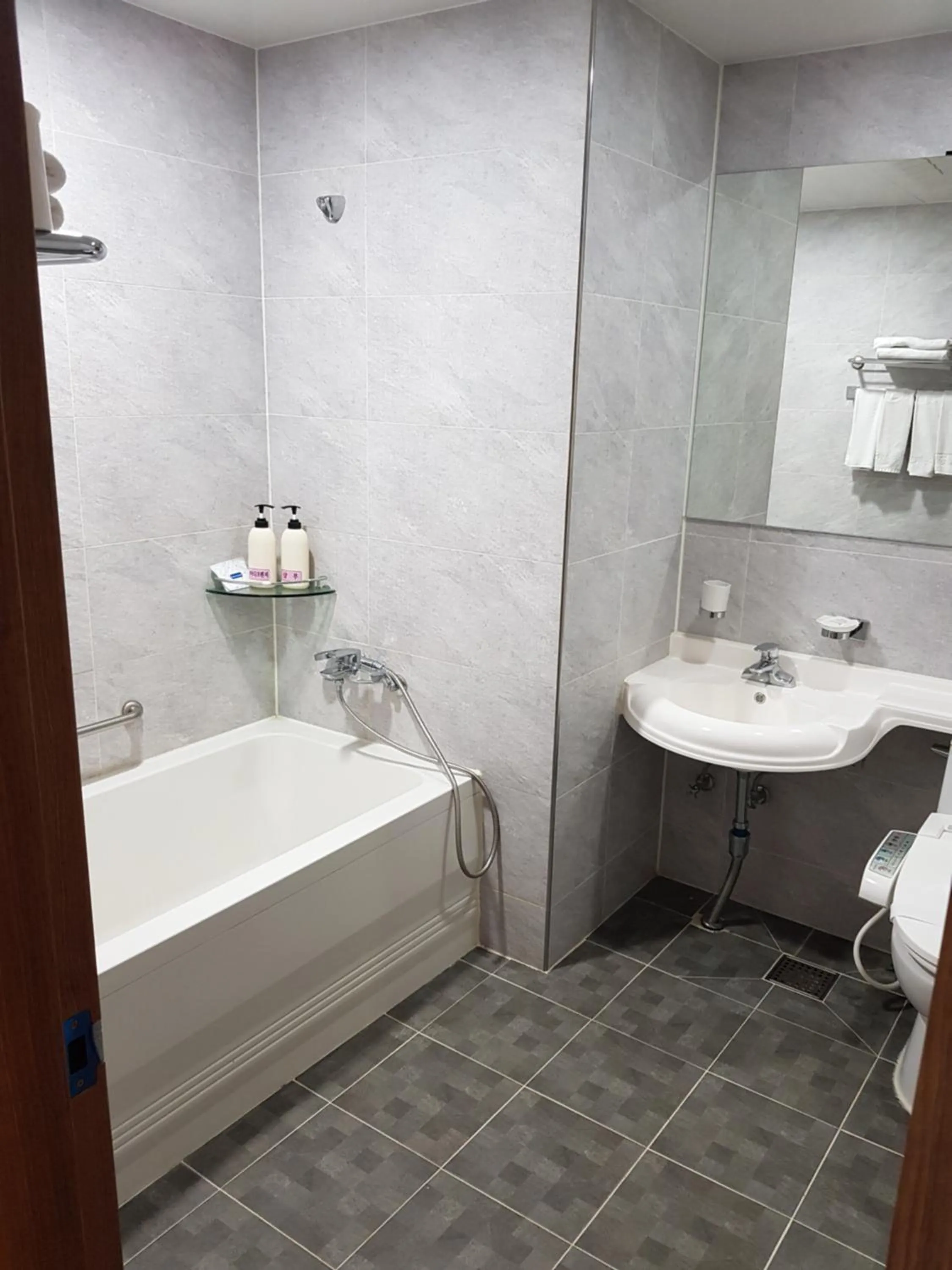 YangYang International Airport Hotel