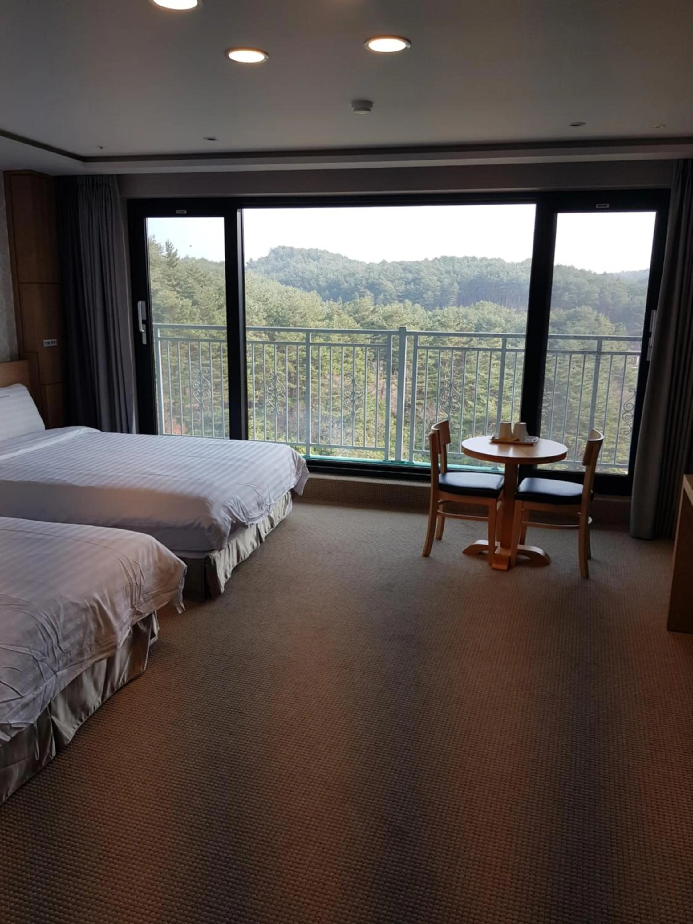 Bed in YangYang International Airport Hotel