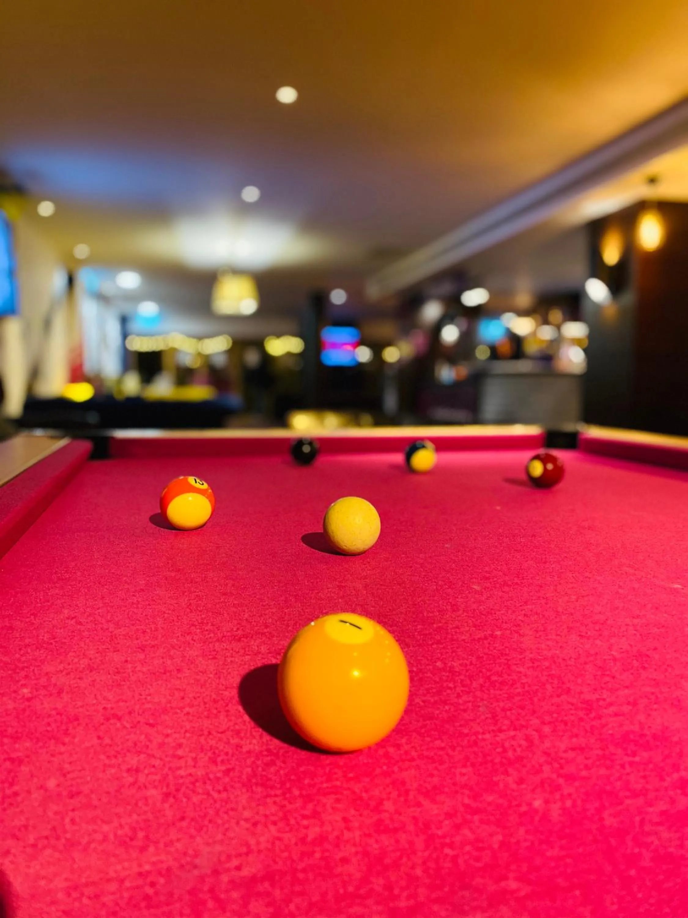 Billiard in Safestay London Elephant & Castle