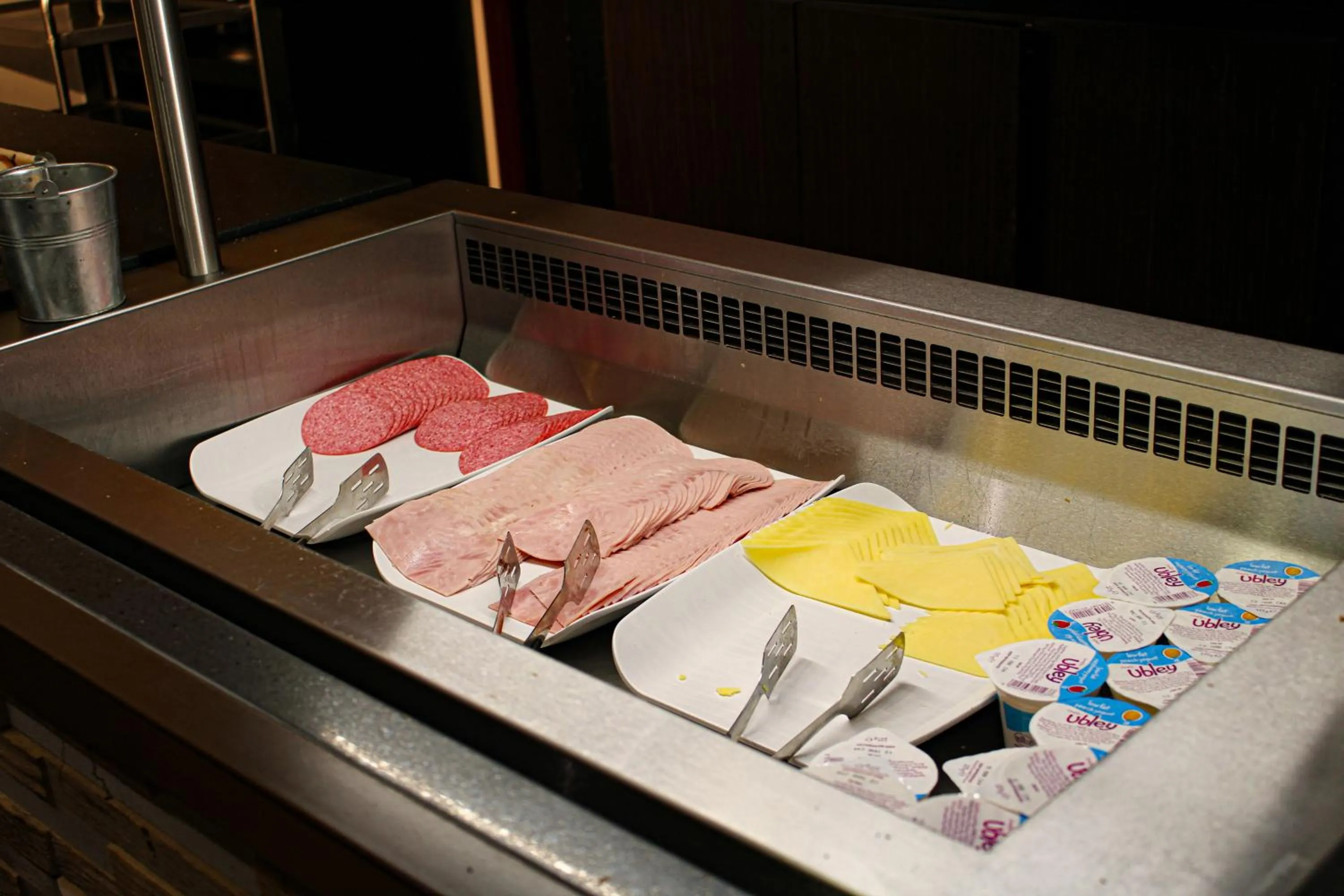 Buffet breakfast in Safestay London Elephant & Castle