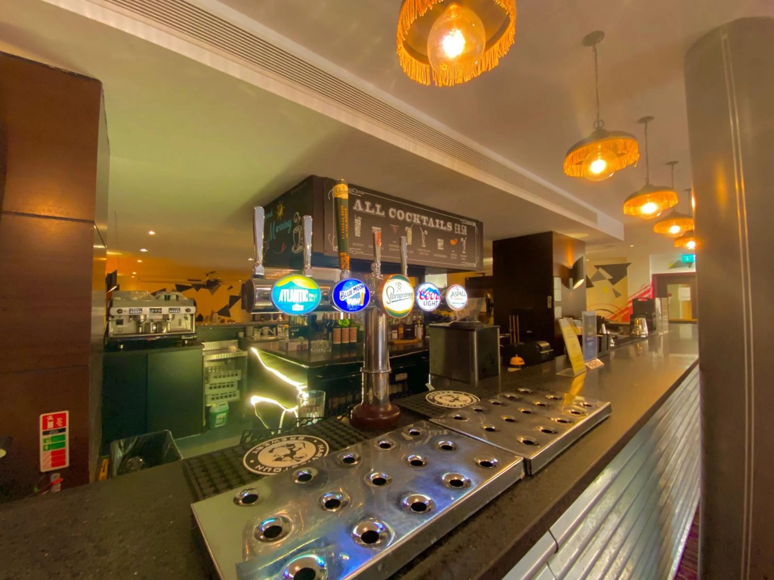 Lounge or bar in Safestay London Elephant & Castle