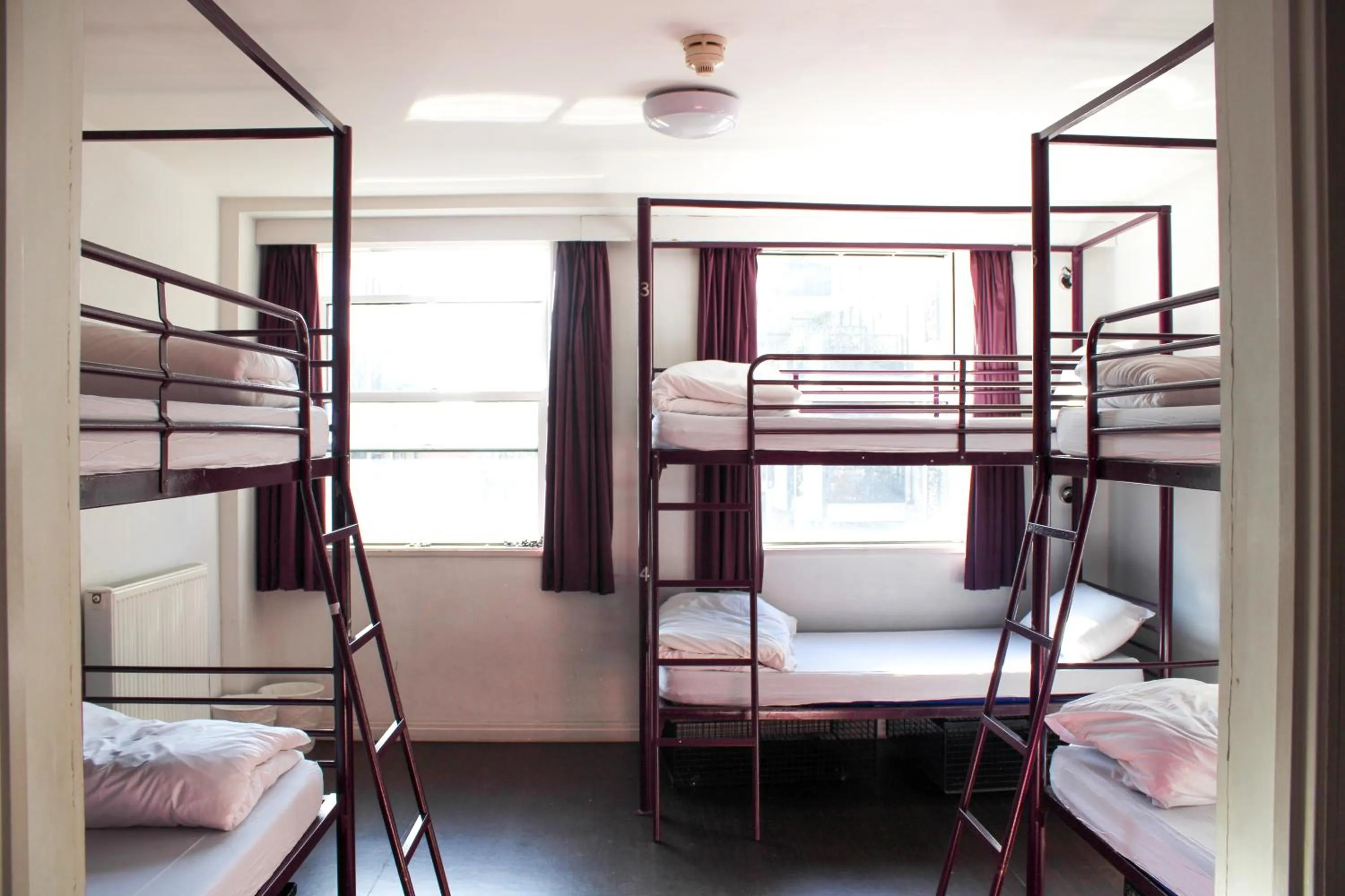 Bed in Safestay London Elephant & Castle