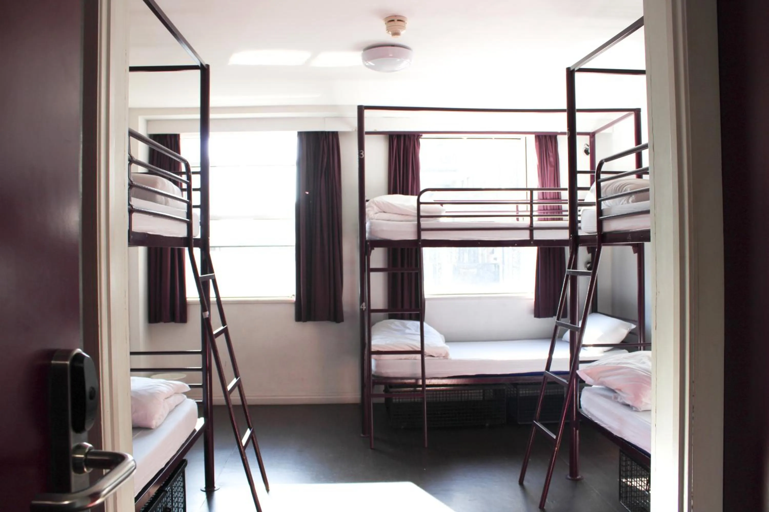 Bed in Safestay London Elephant & Castle