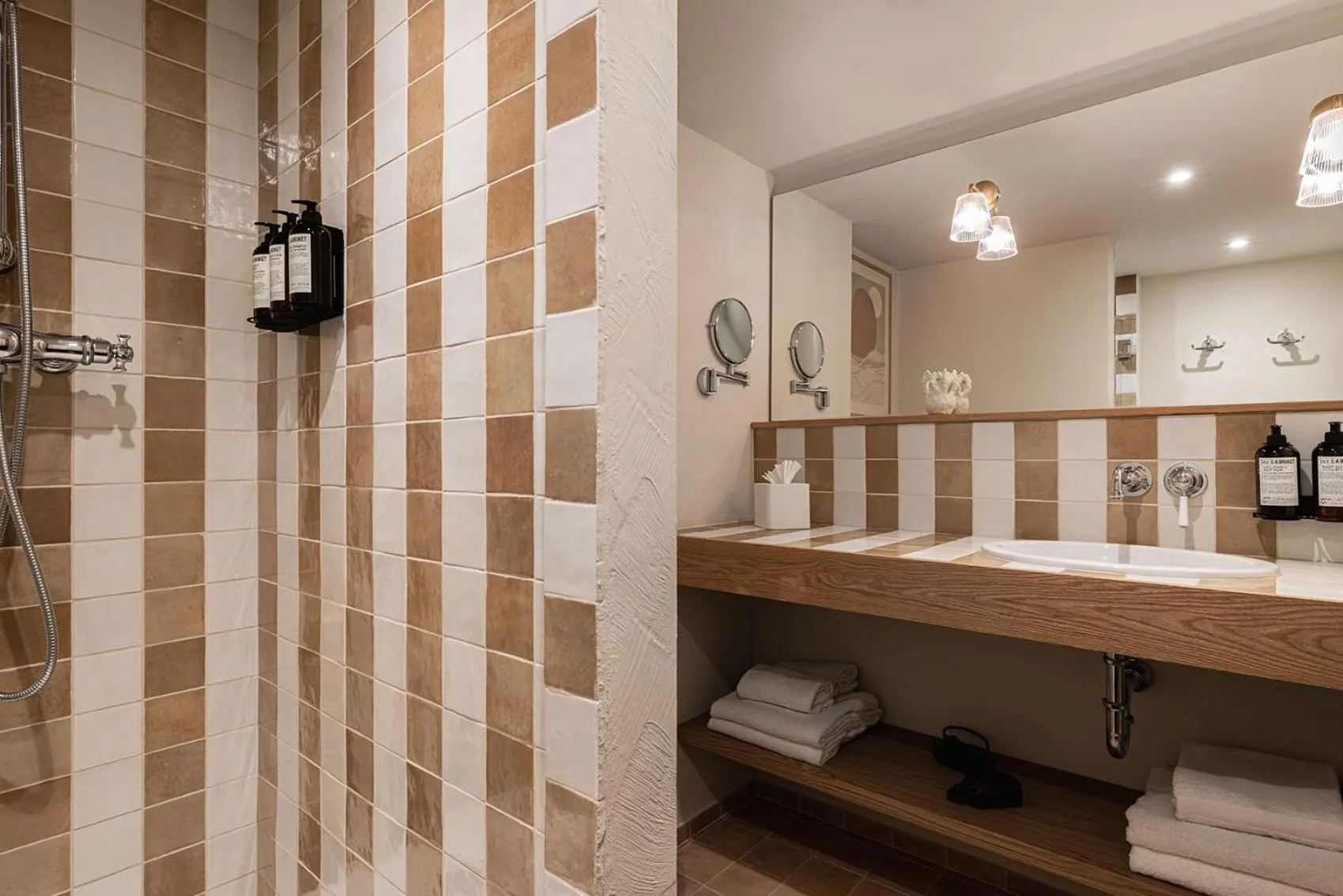 Bathroom in Hôtel Maison Chiberta