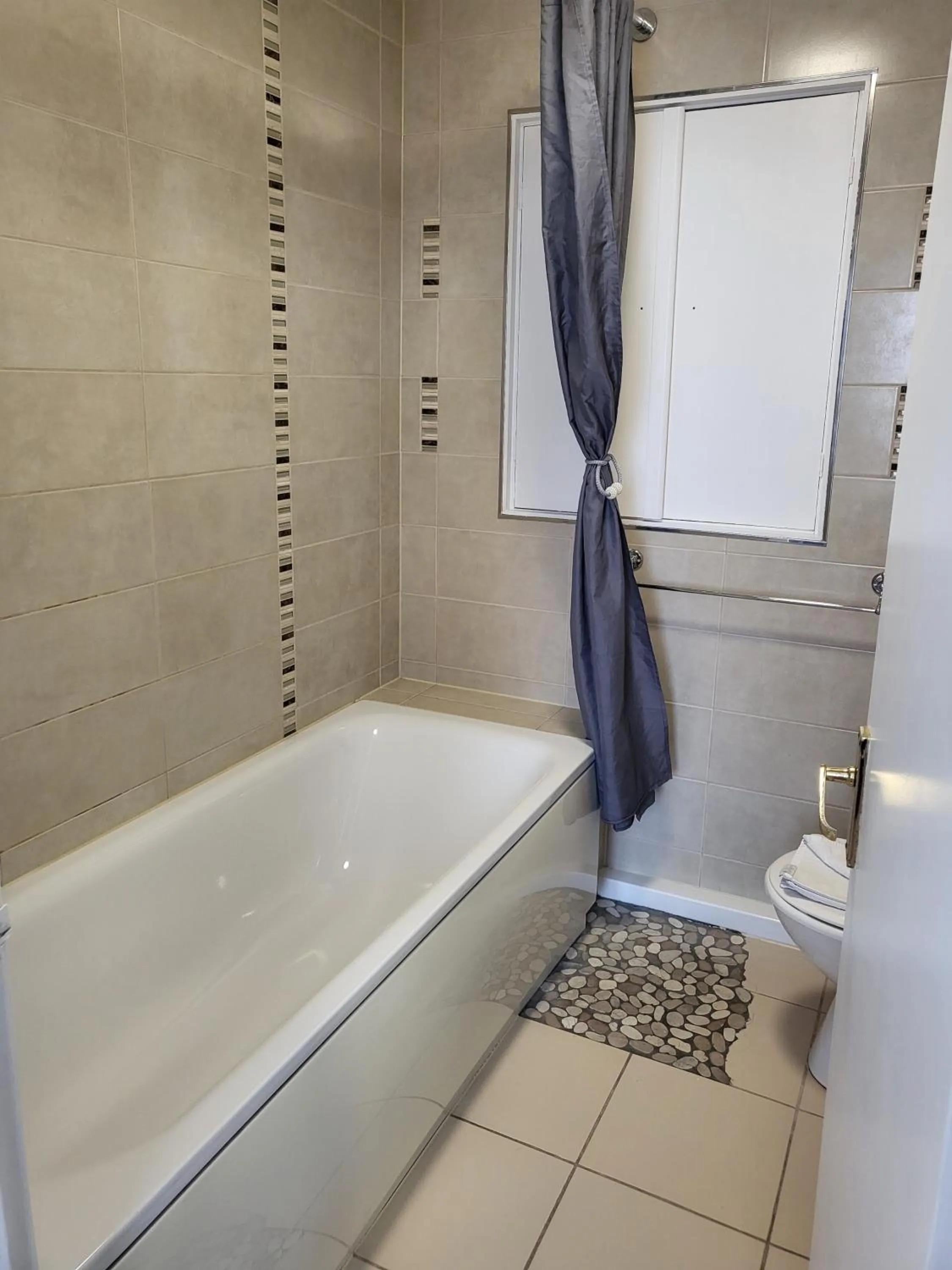 Bathroom in St Georges Guest House