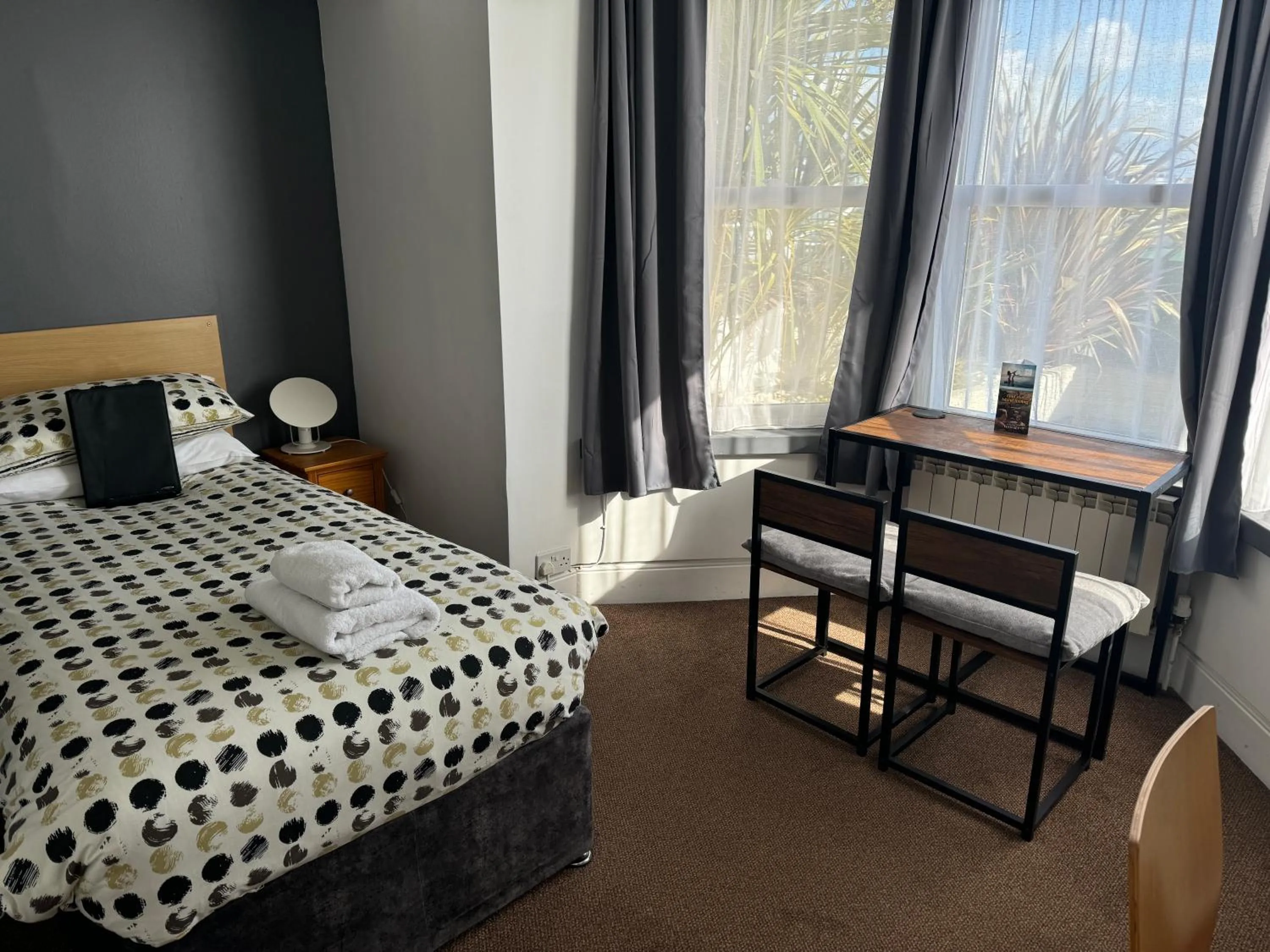 Bedroom, Bed in St Georges Guest House