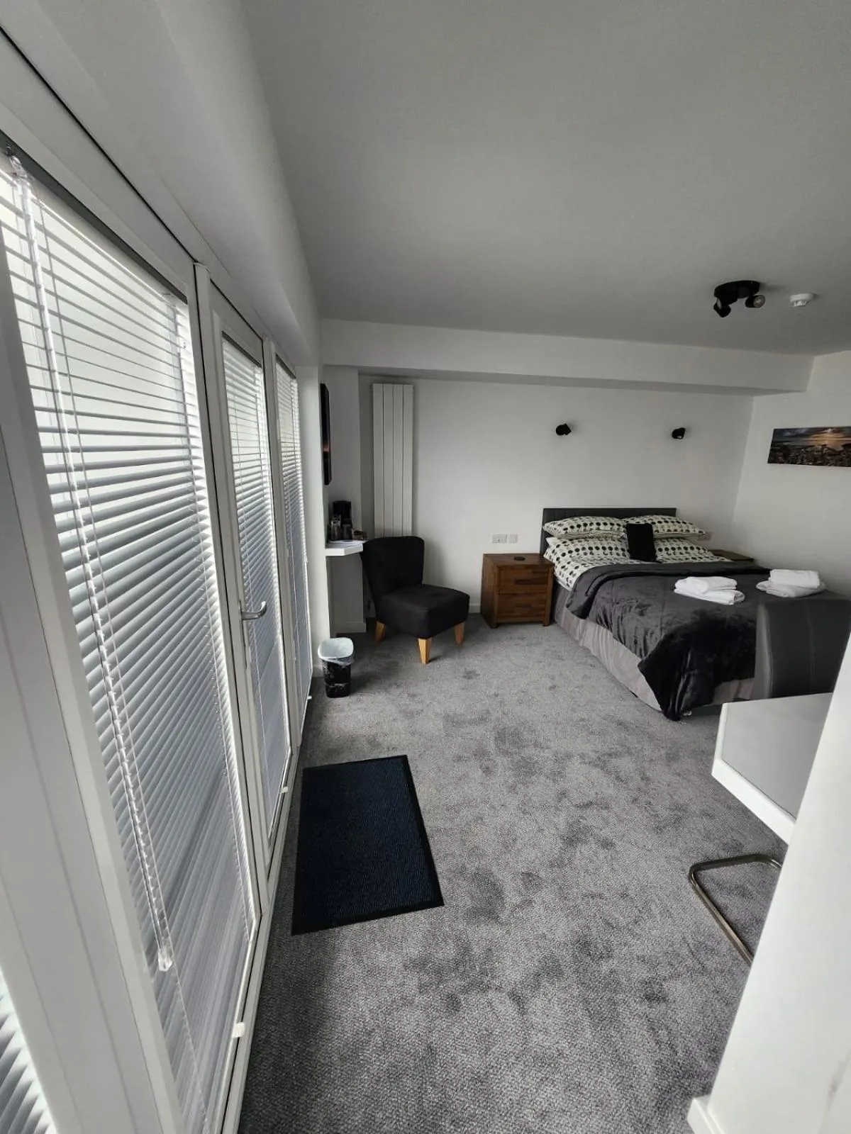 Bedroom, Bed in St Georges Guest House