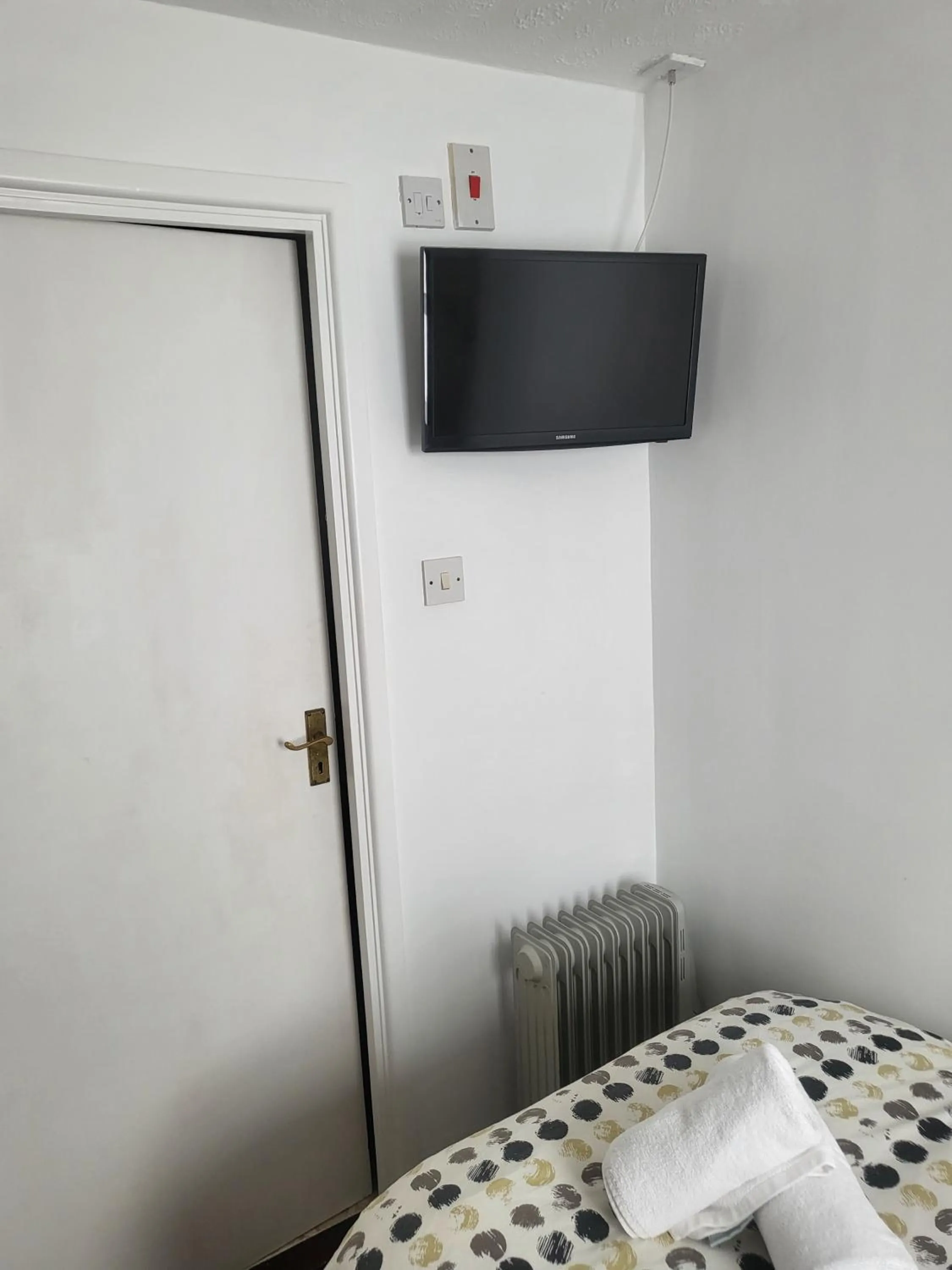 TV and multimedia, Bed in St Georges Guest House