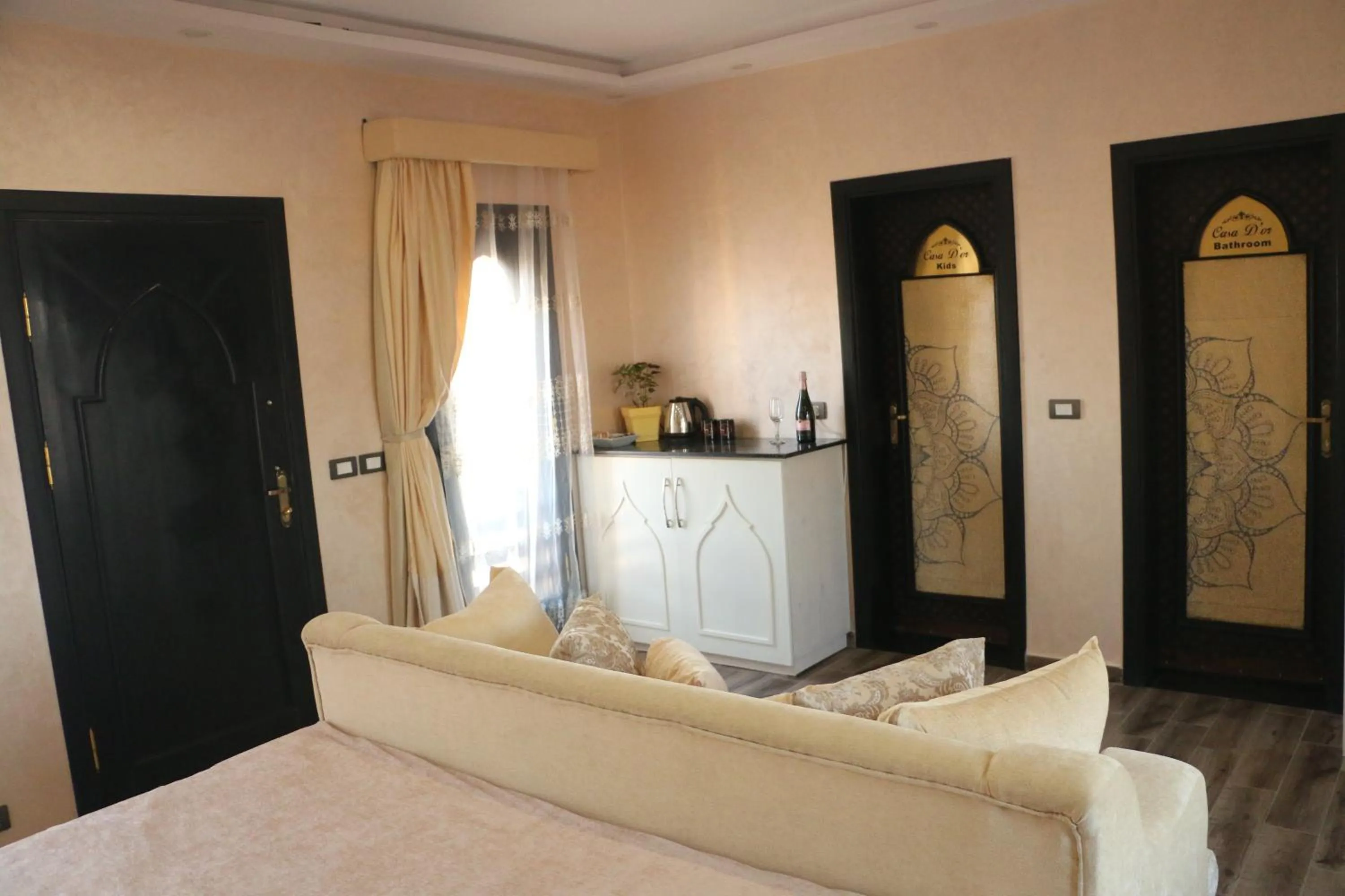 Seating area, Bed in Casa D'or Dahab