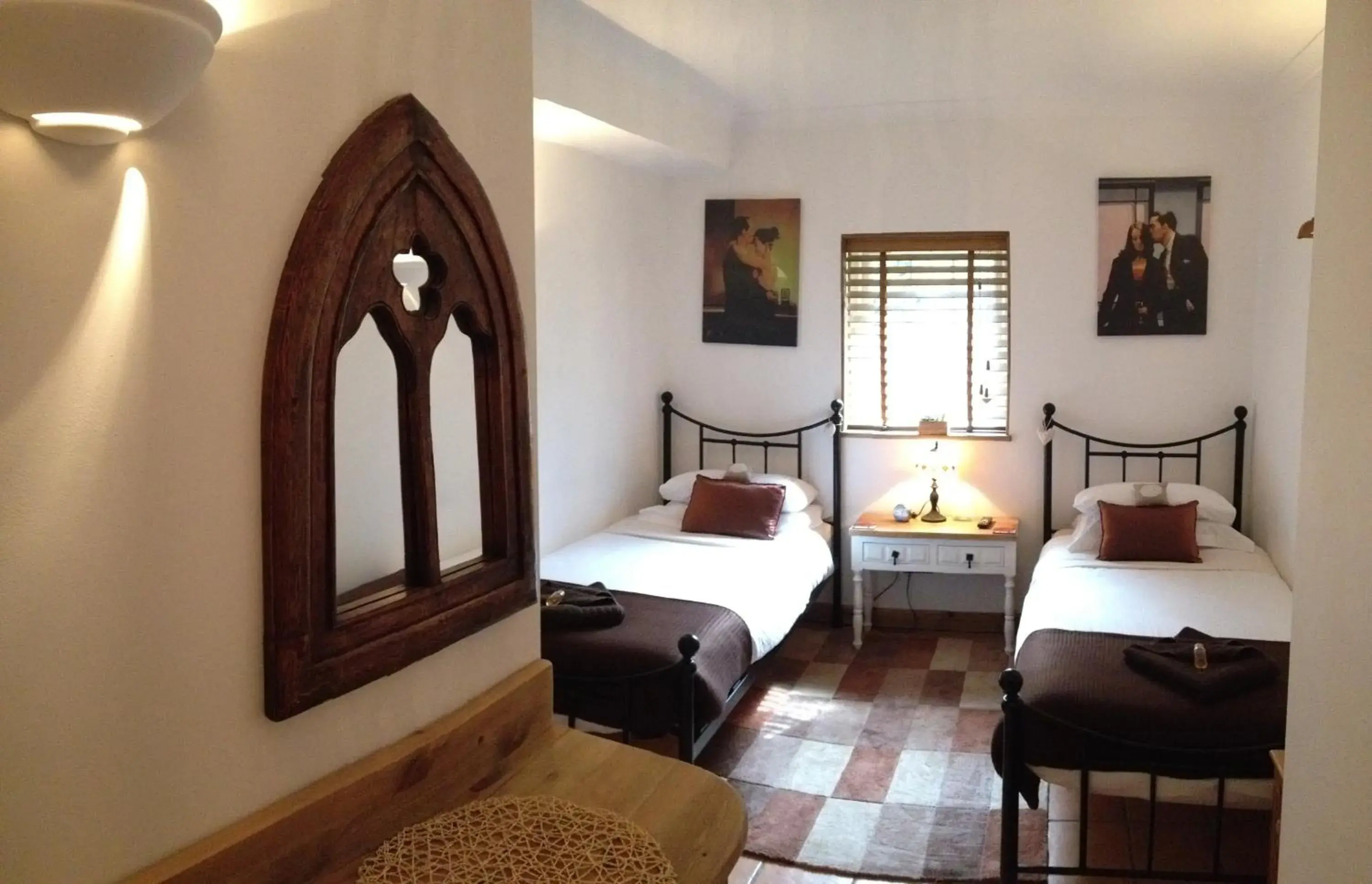 Twin Room in Tanglewood Gatwick Bed & Breakfast Twin Room in Tanglewood Gatwick Bed & Breakfast