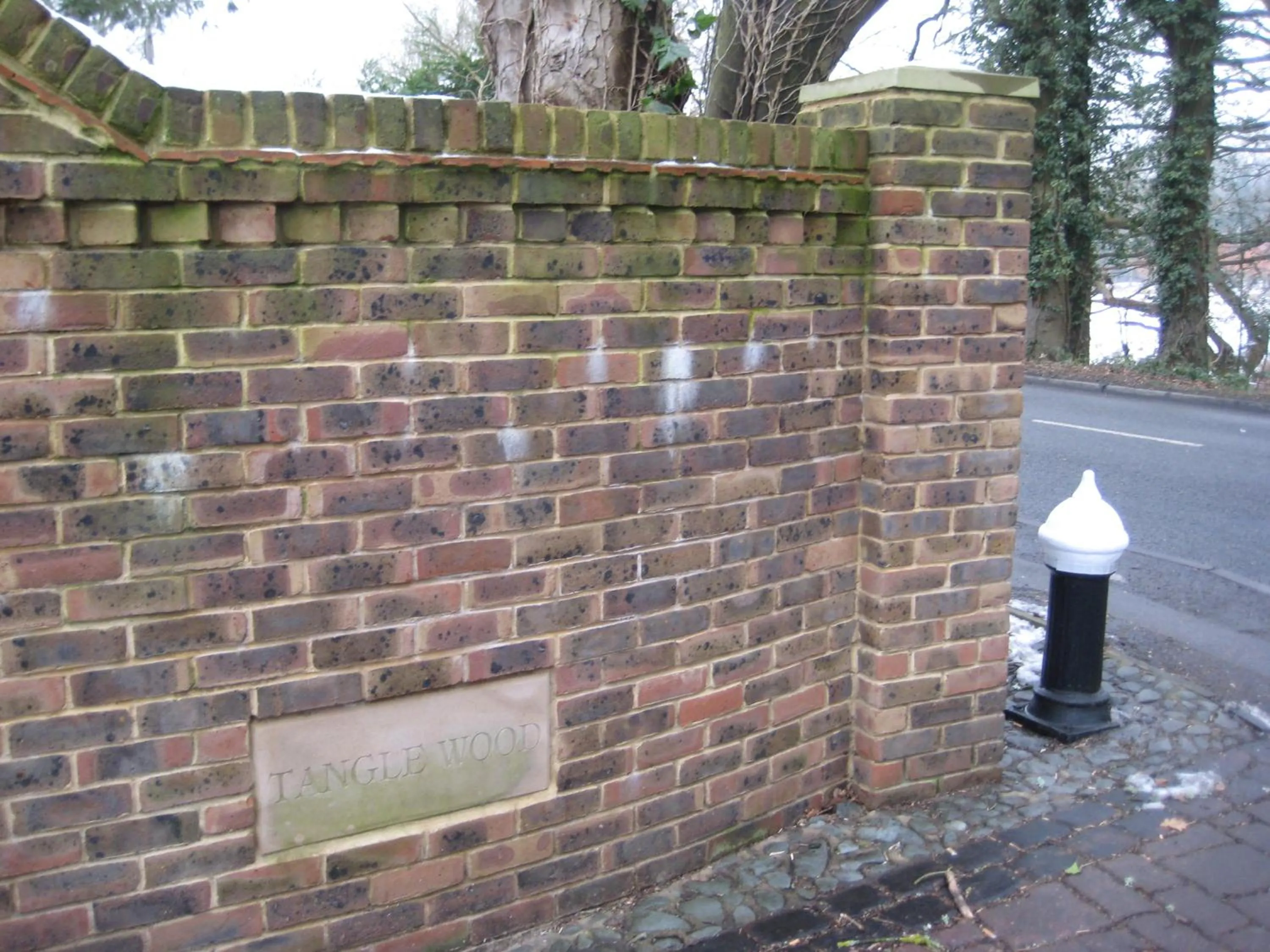 Facade/entrance in Tanglewood Gatwick Bed & Breakfast
