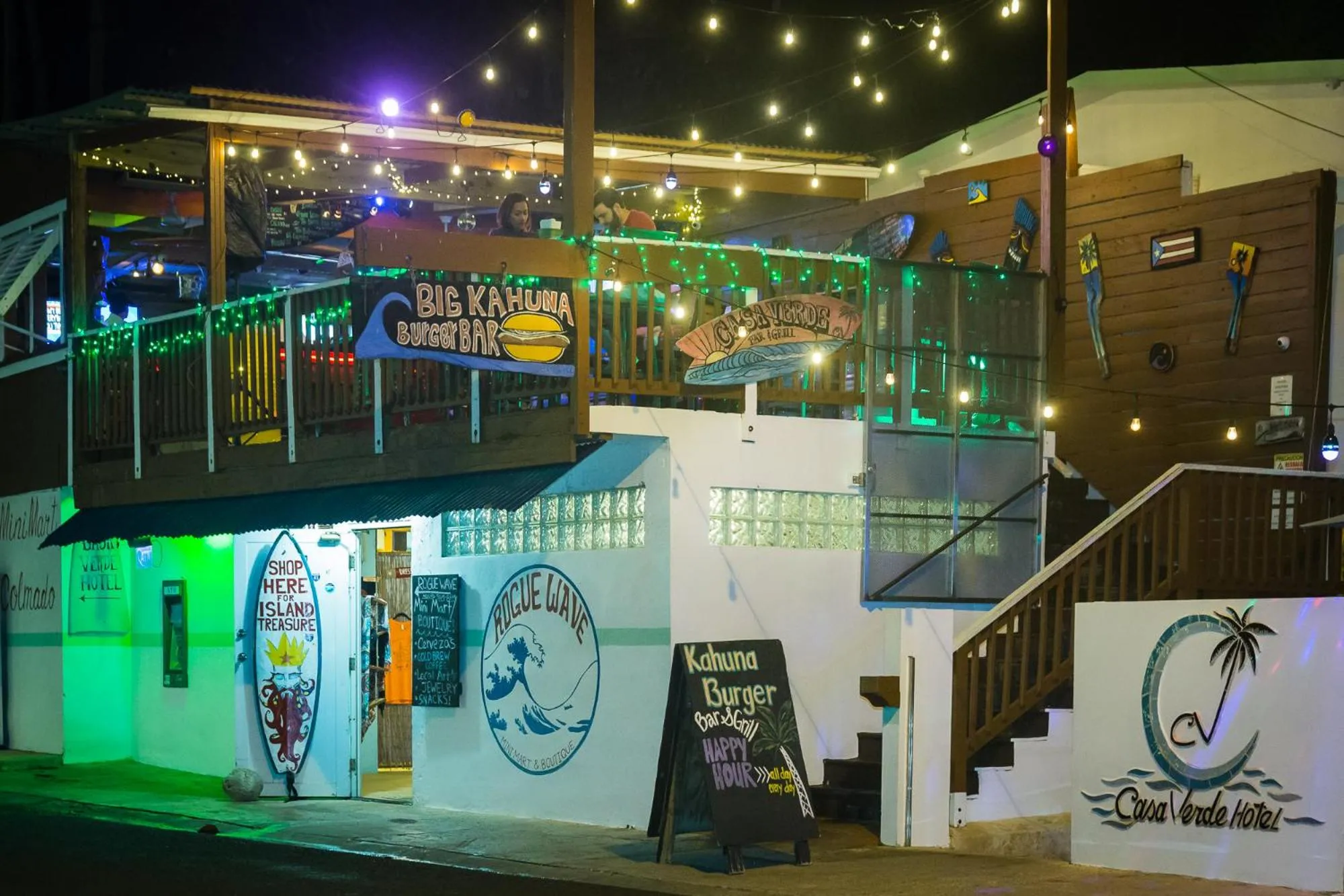 Restaurant/places to eat in Casa Verde Hotel - Steps to the Beach, Pool, Restaurant & Bar