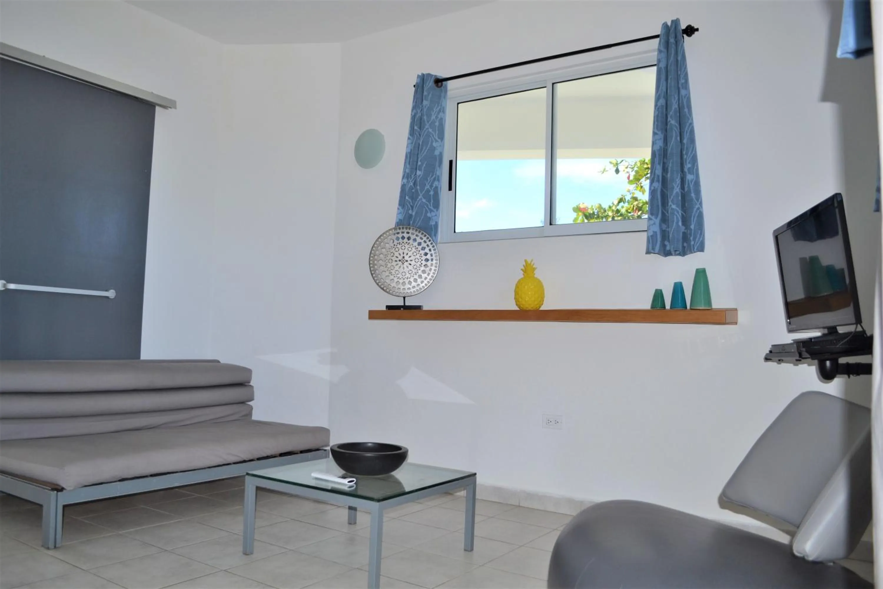 Seating area in Casa Verde Hotel - Steps to the Beach, Pool, Restaurant & Bar