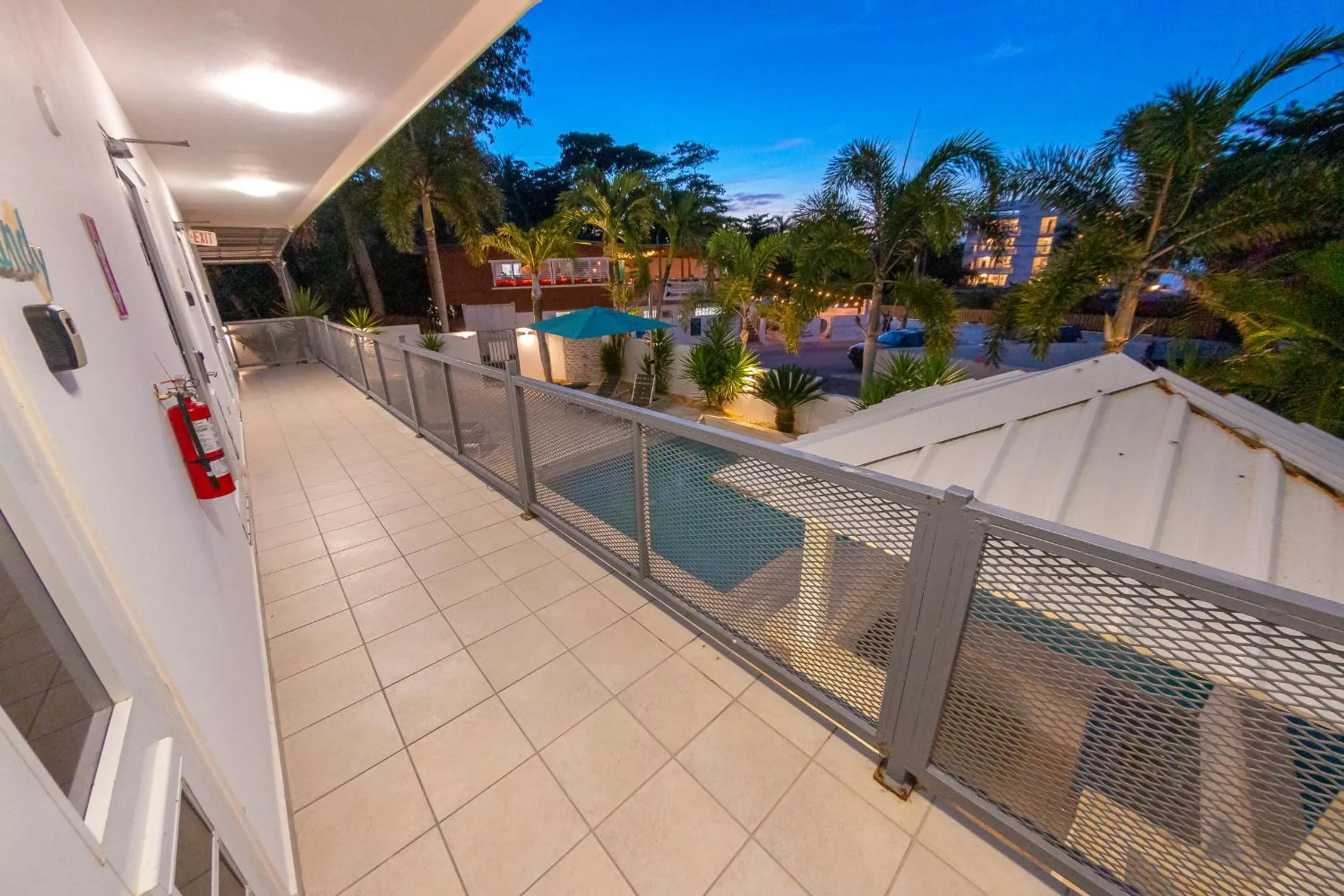 Swimming pool in Casa Verde Hotel - Steps to the Beach, Pool, Restaurant & Bar