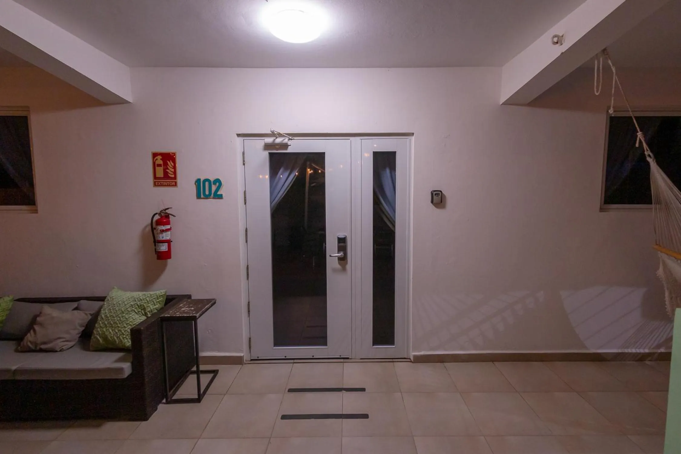 Living room in Casa Verde Hotel - Steps to the Beach, Pool, Restaurant & Bar