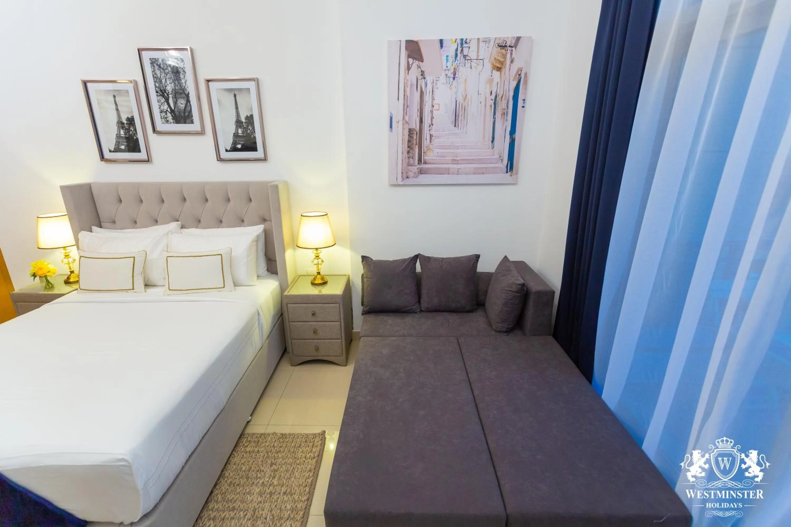 Bed in Westminster Claren Tower - Downtown