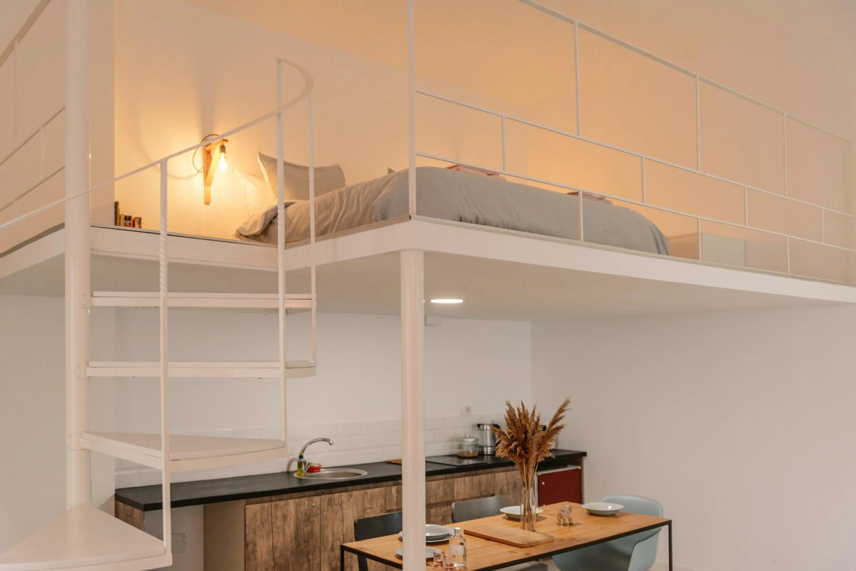 Photo of the whole room, Bed in Sun&Moon Ohridlake Apartments