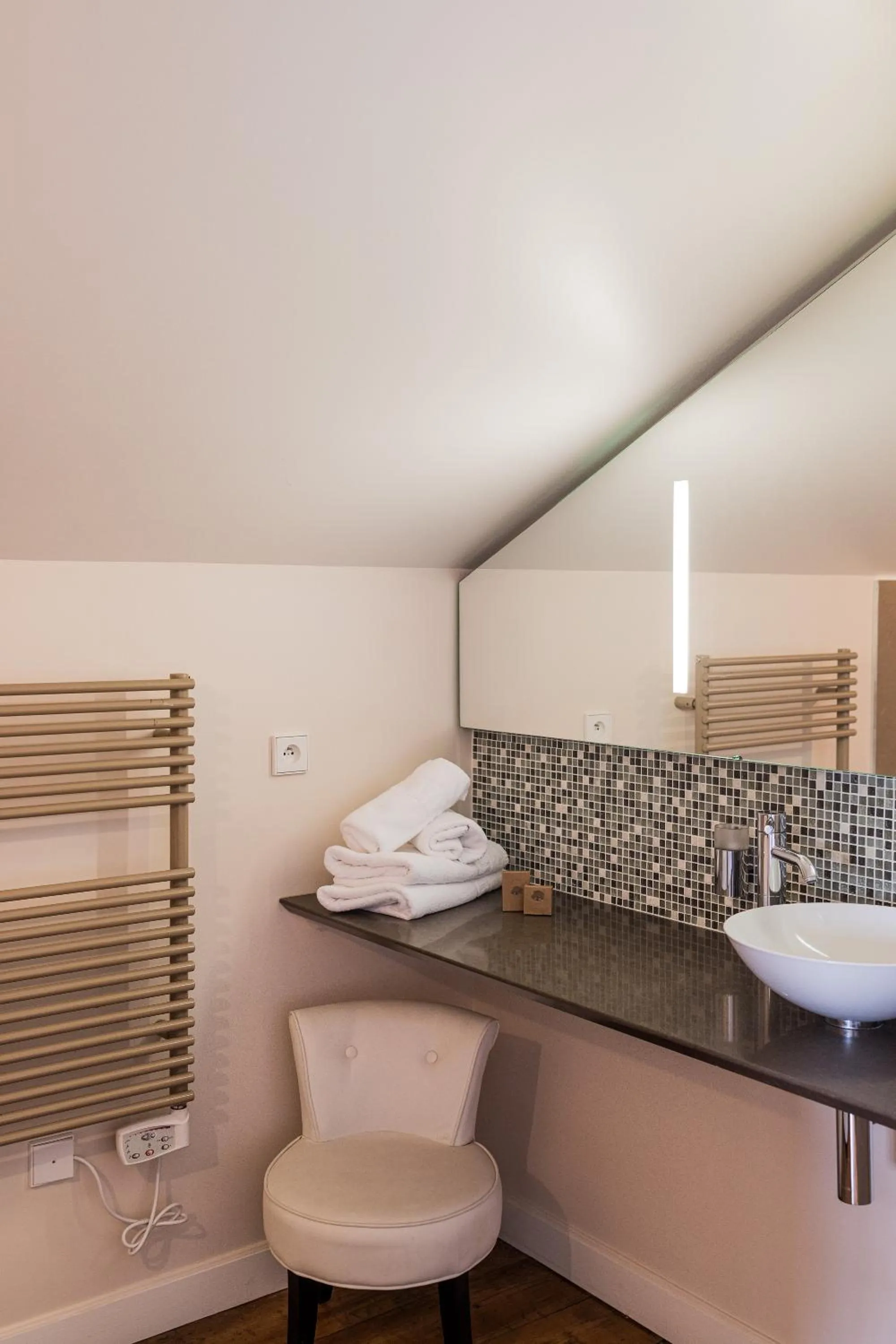 Bathroom in Hotel Saint Julien