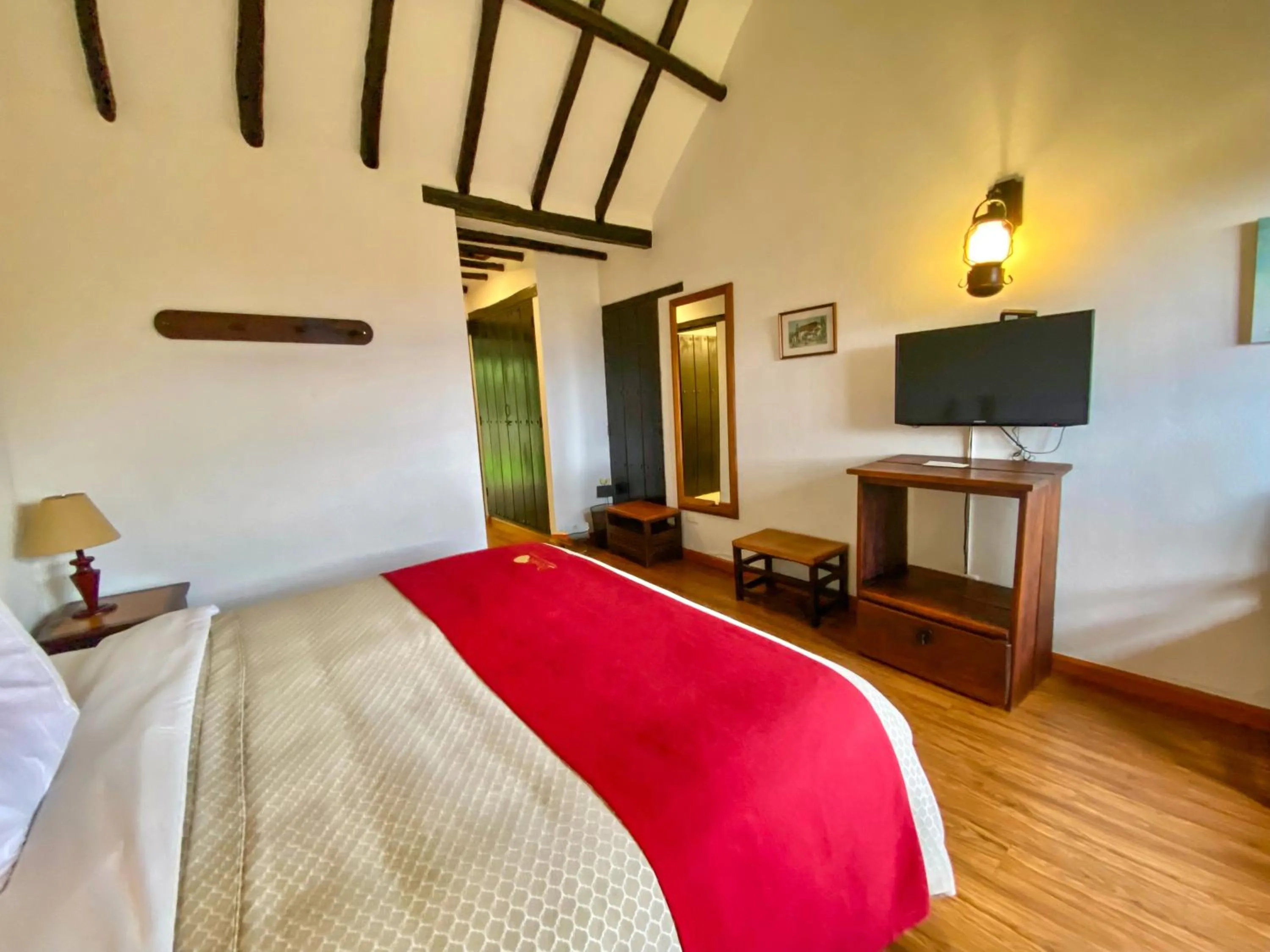 Photo of the whole room, Bed in Hospederia Centro de Convenciones Duruelo