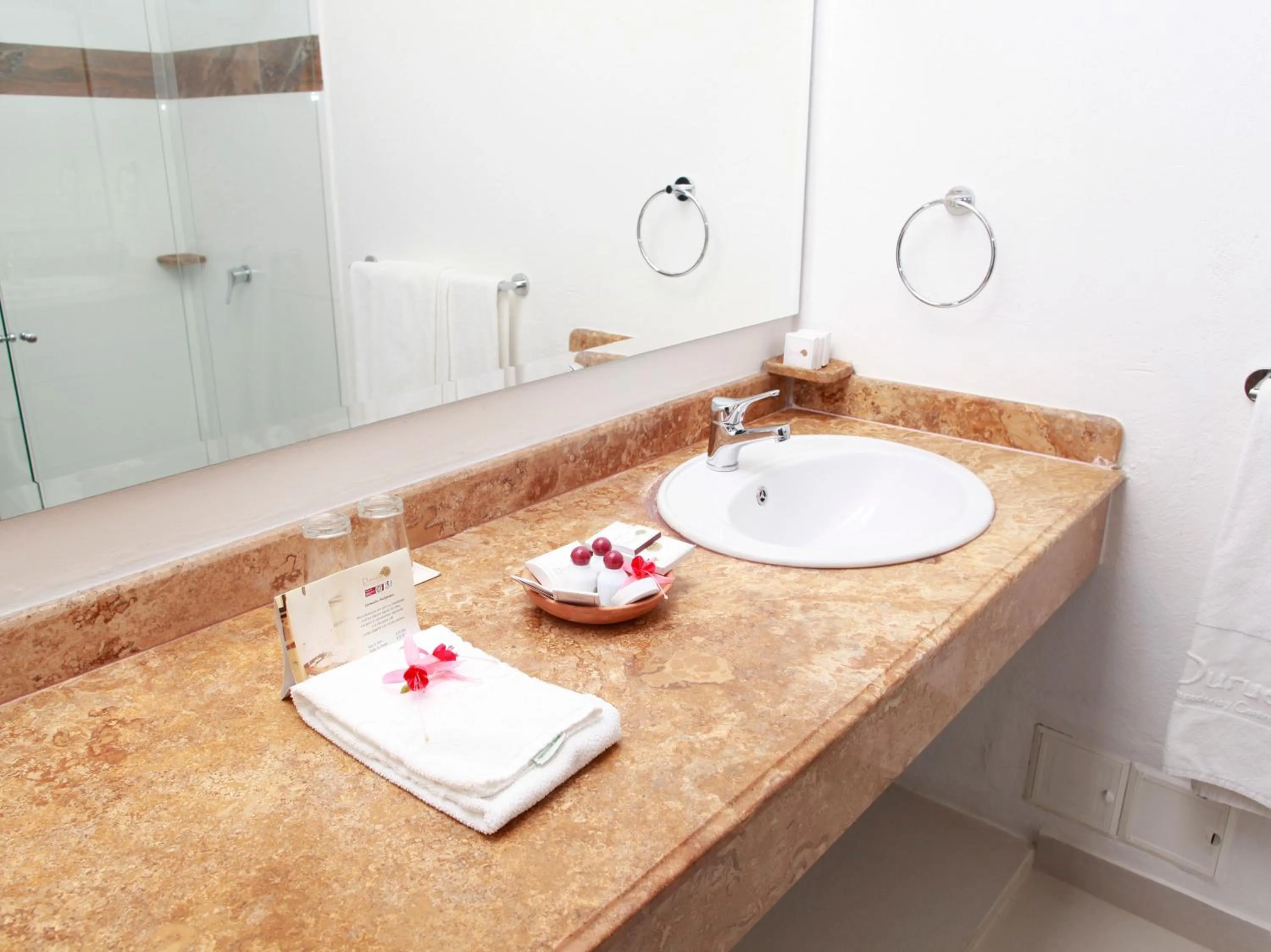 Bathroom in Hospederia Centro de Convenciones Duruelo