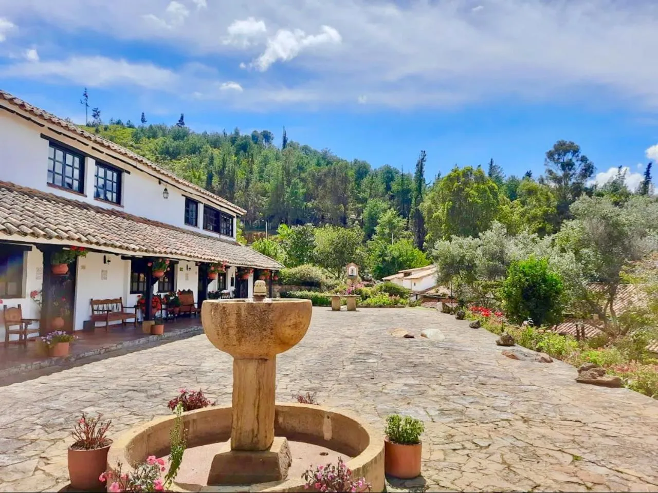 Property building in Hospederia Centro de Convenciones Duruelo