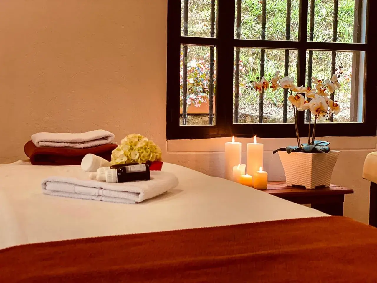 Spa and wellness centre/facilities, Bed in Hospederia Centro de Convenciones Duruelo Spa and wellness centre/facilities, Bed in Hospederia Centro de Convenciones Duruelo