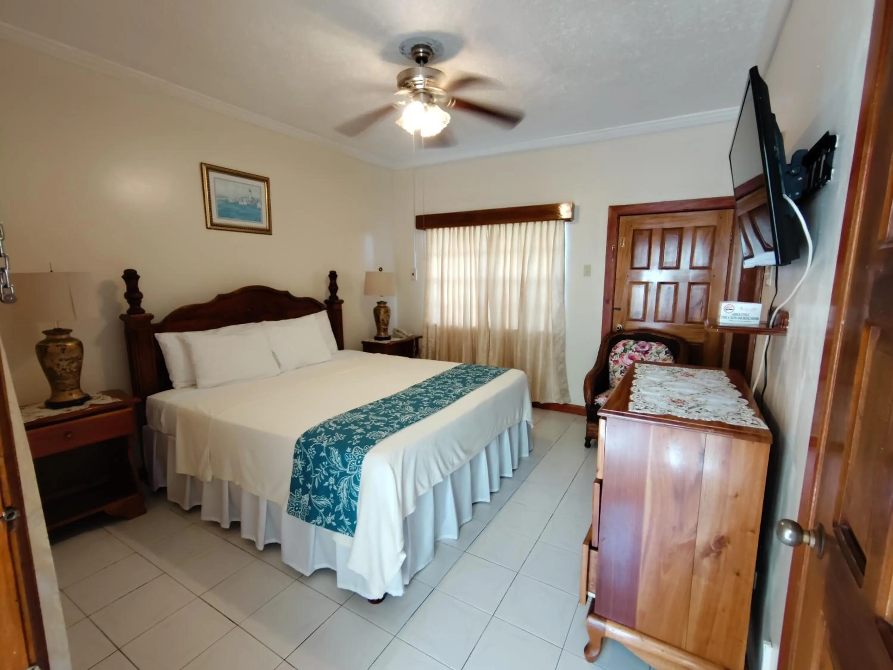 Bedroom, Bed in Rayon Hotel