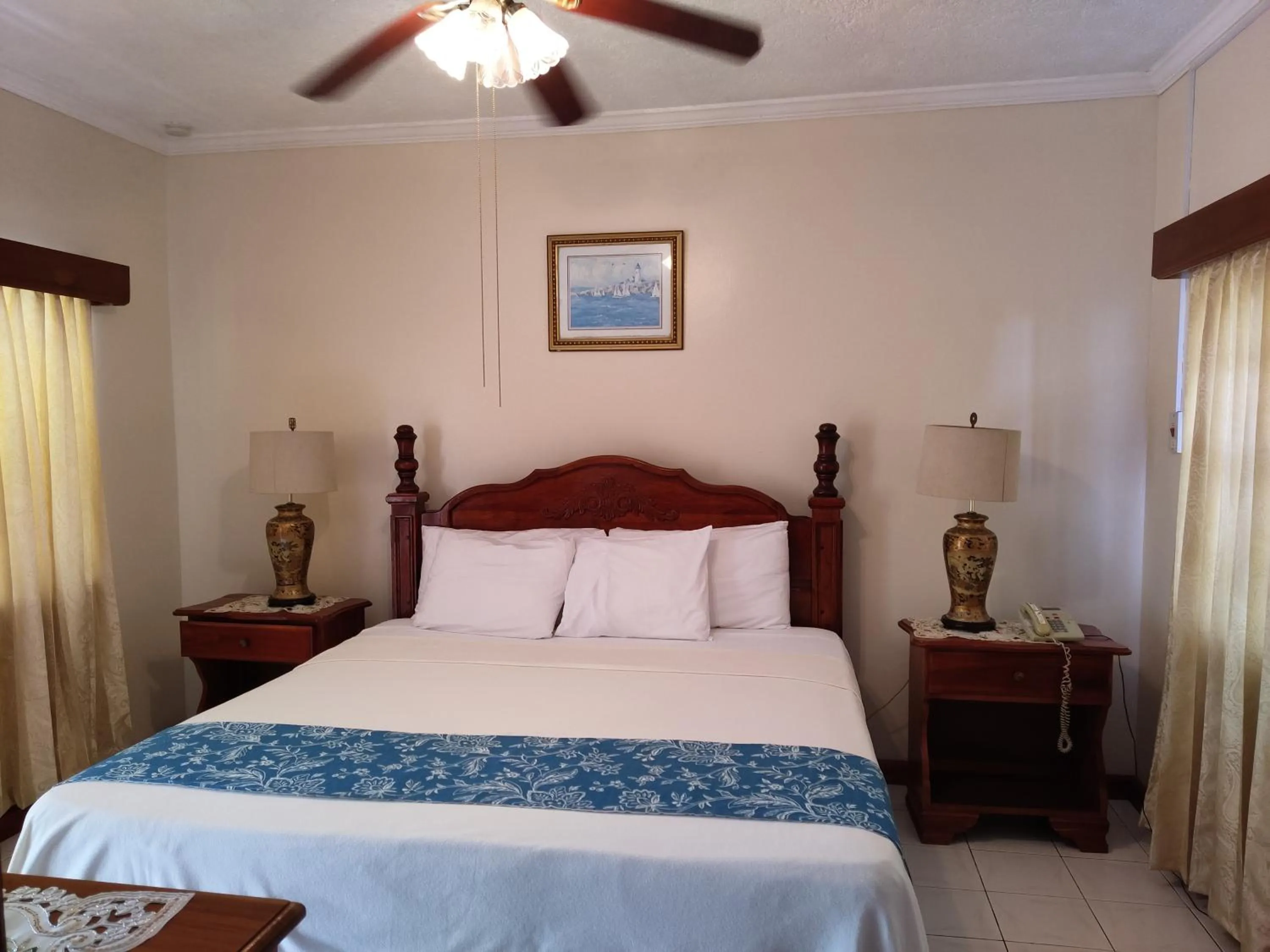 Bedroom, Bed in Rayon Hotel