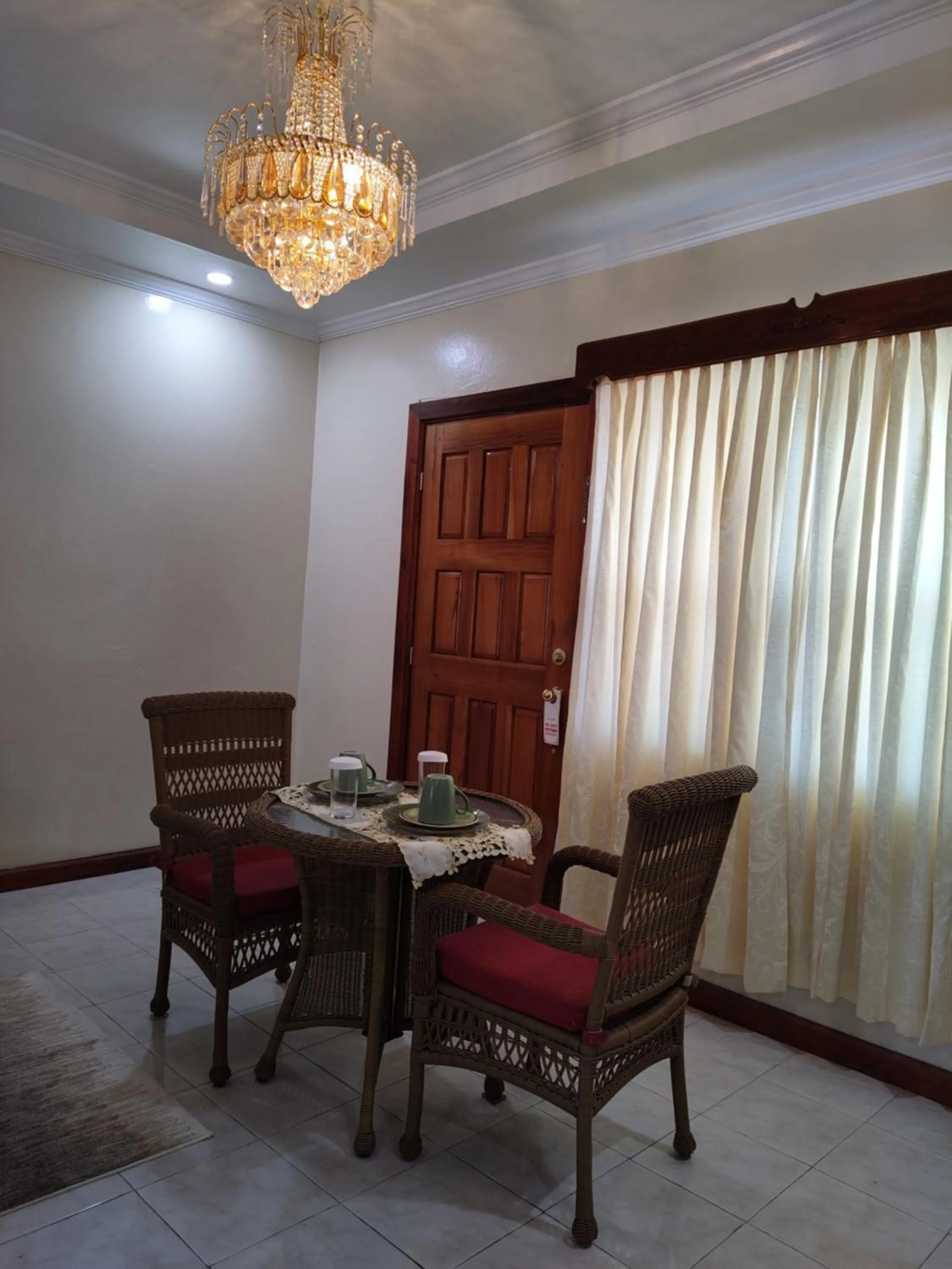 Dining area in Rayon Hotel
