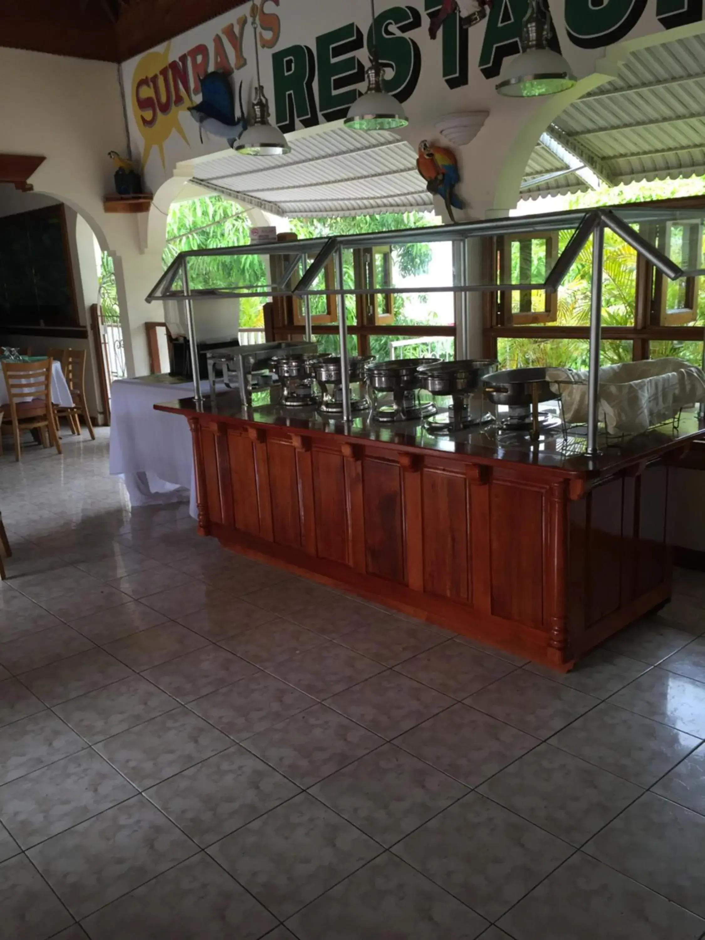 Food and drinks in Rayon Hotel Food and drinks in Rayon Hotel