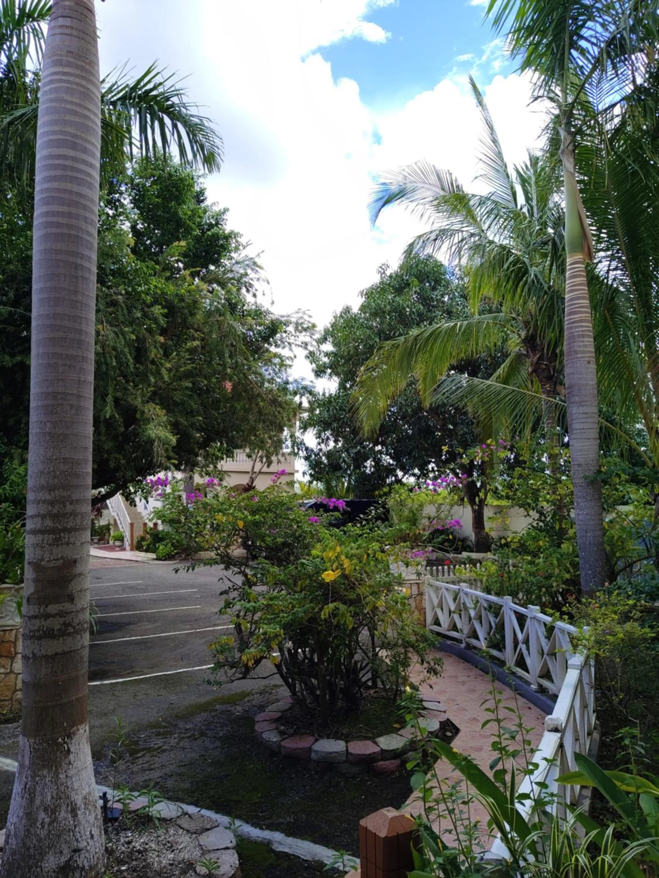 Property building in Rayon Hotel