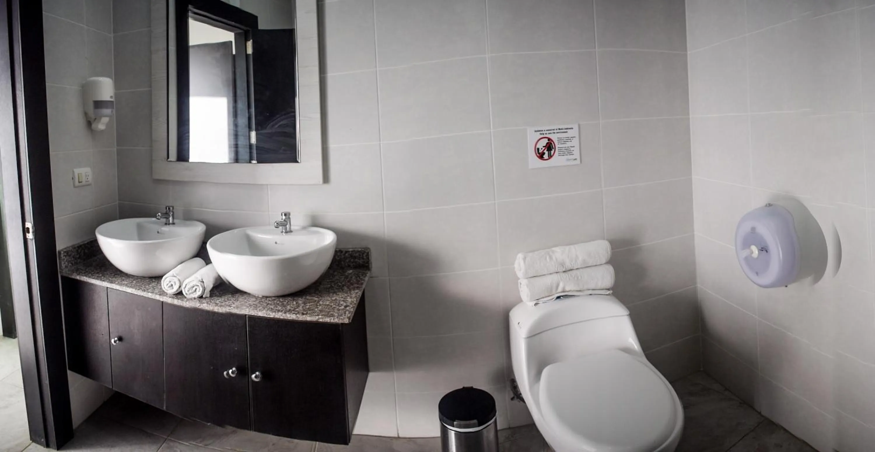 Bathroom in Villa Kite