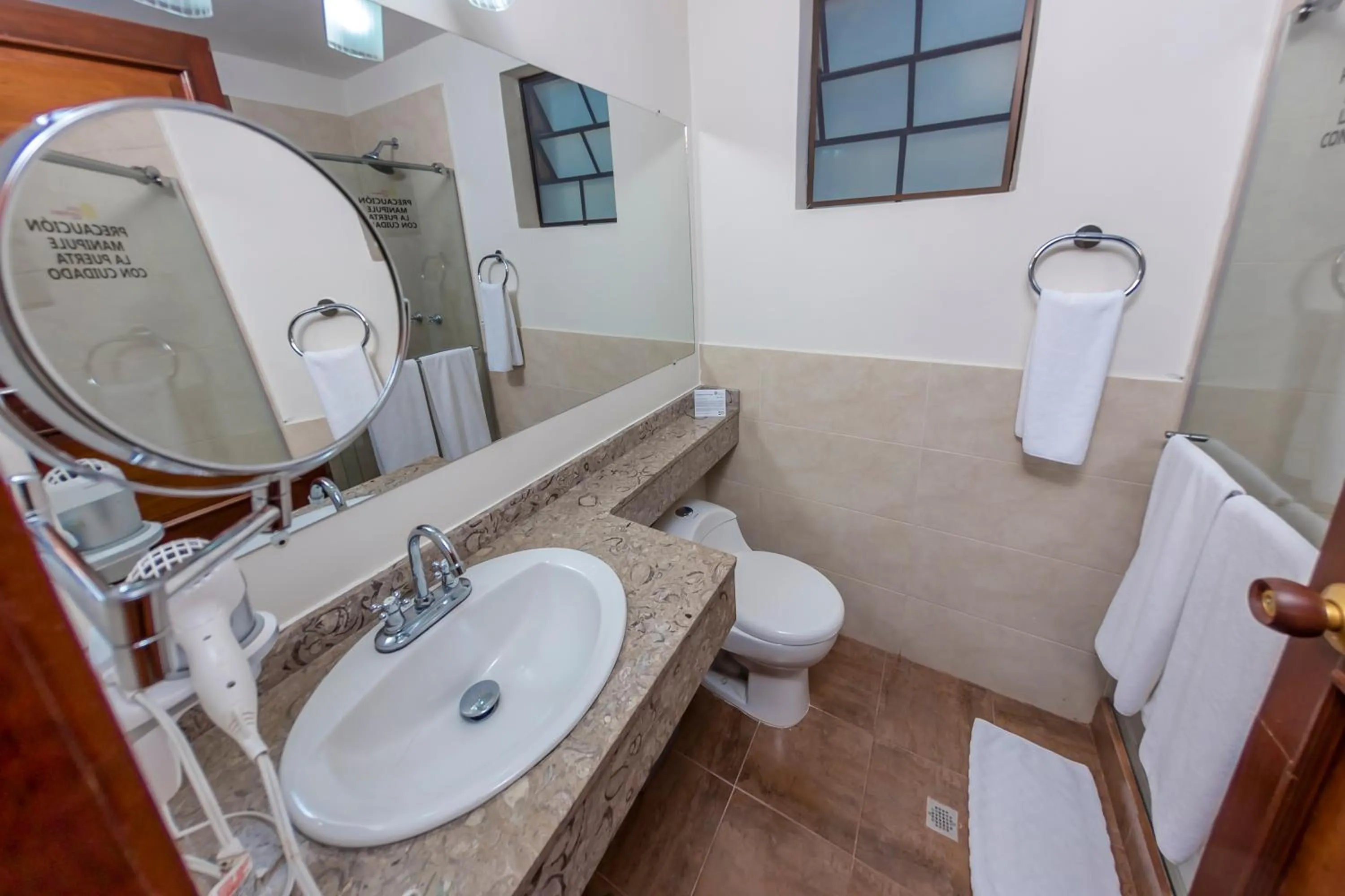 Toilet in Hotel Guadalajara