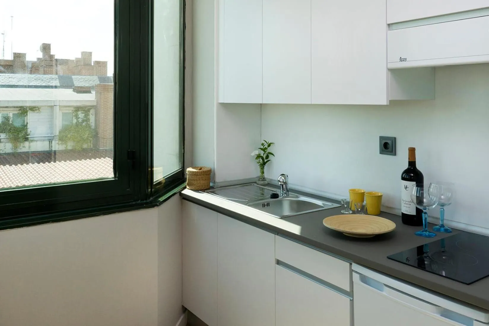 Kitchen or kitchenette in The Oliver Apartamentos