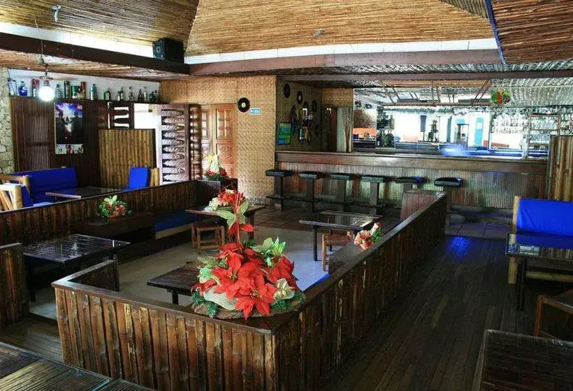Lounge or bar in Hotel Guadaira Resort Lounge or bar in Hotel Guadaira Resort