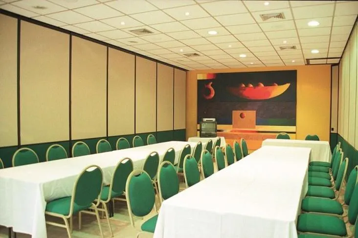 Hotel Guadaira Resort