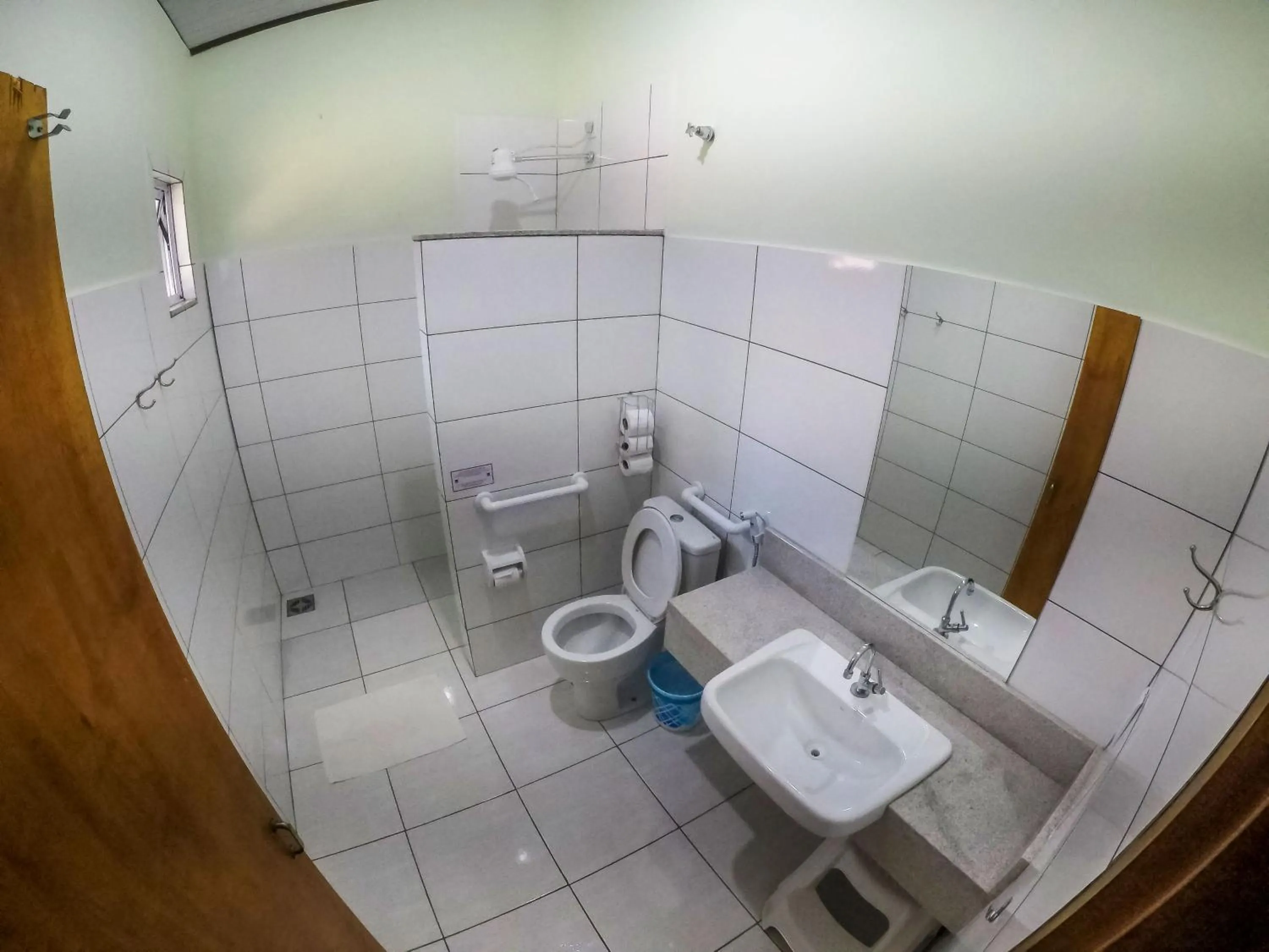 Bathroom in Bonito HI Hostel e Pousada