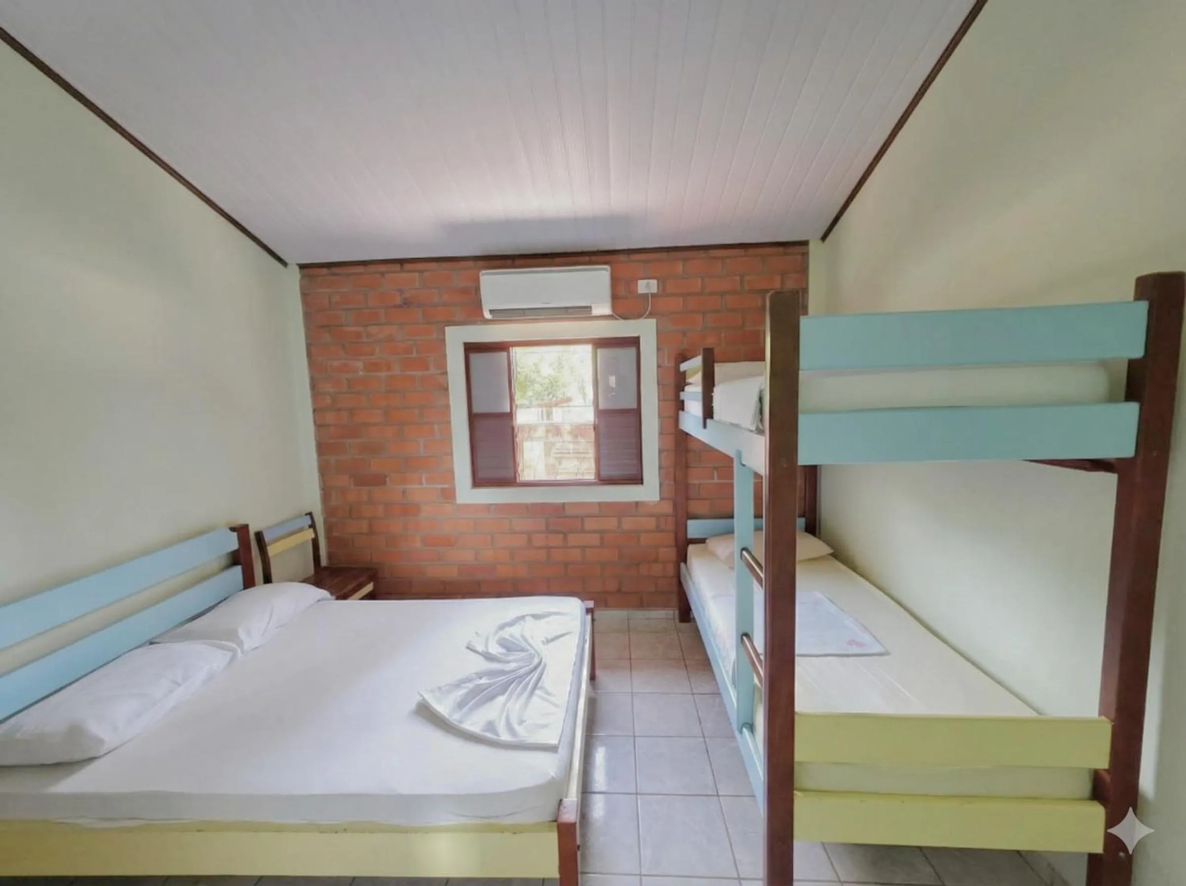 Bed in Bonito HI Hostel e Pousada