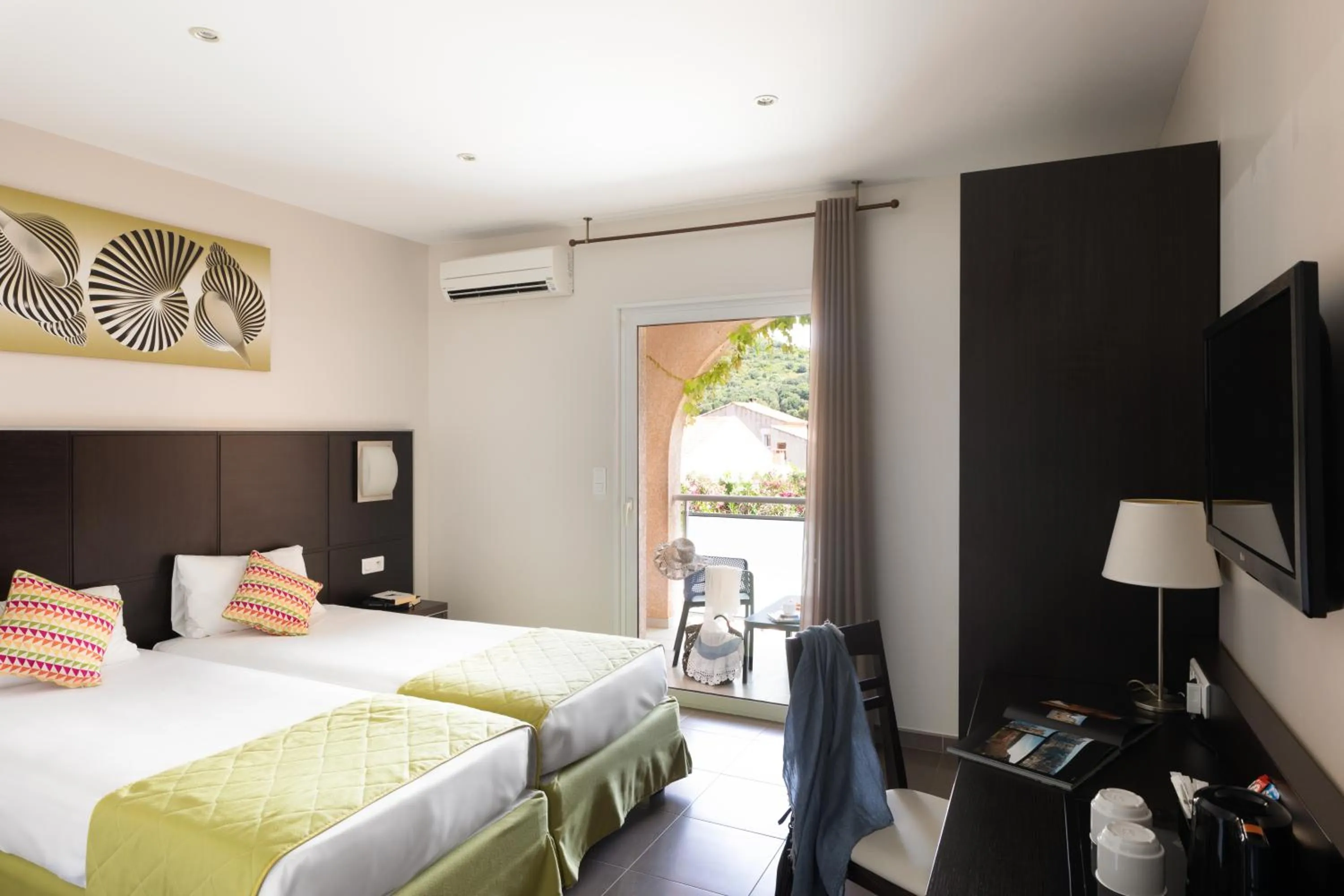 Property building, Bed in Hotel U Ricordu & Spa