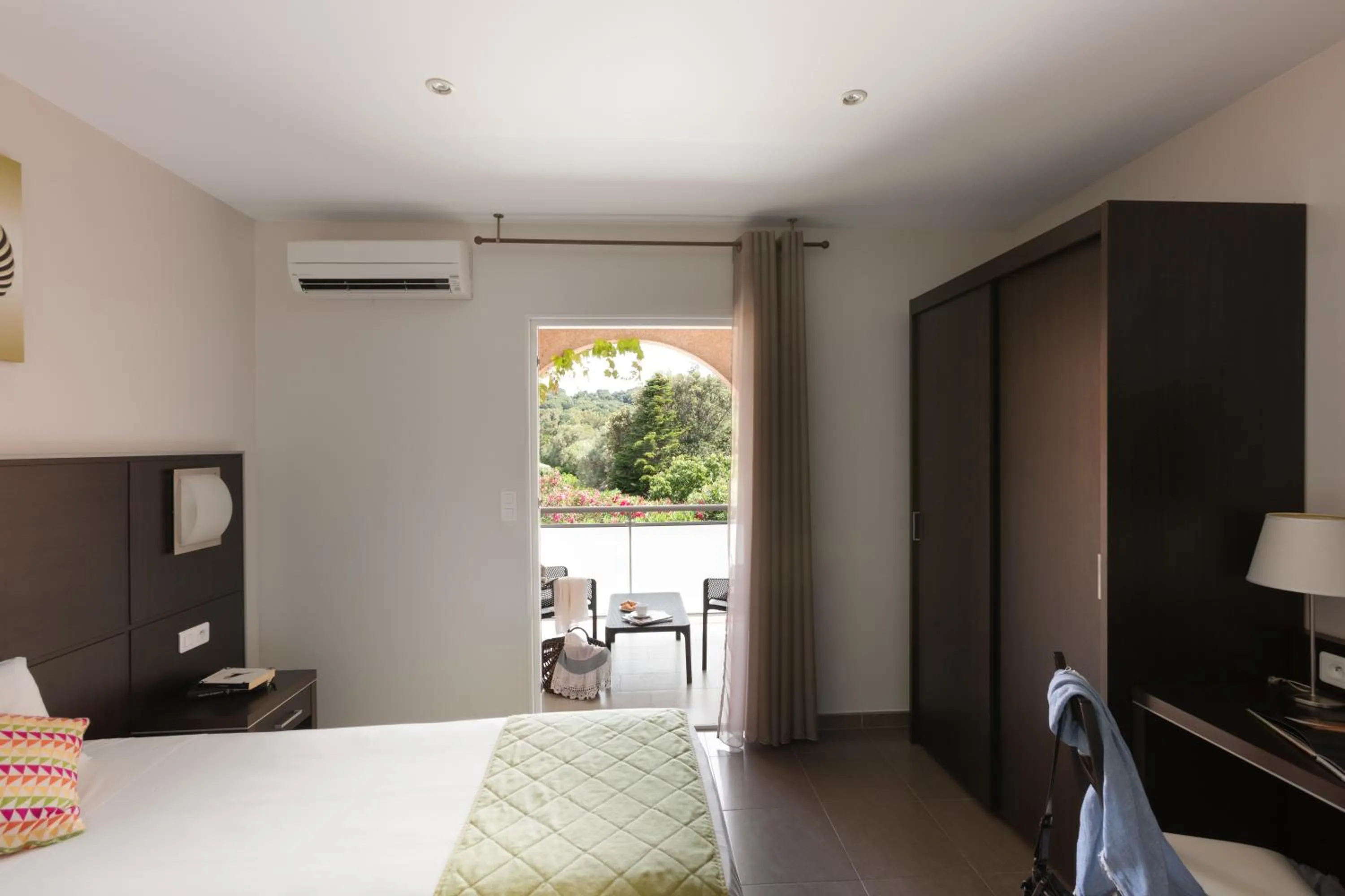 Property building, Bed in Hotel U Ricordu & Spa