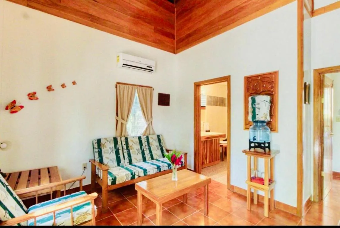 Living room, Bed in Mariposa Jungle Lodge