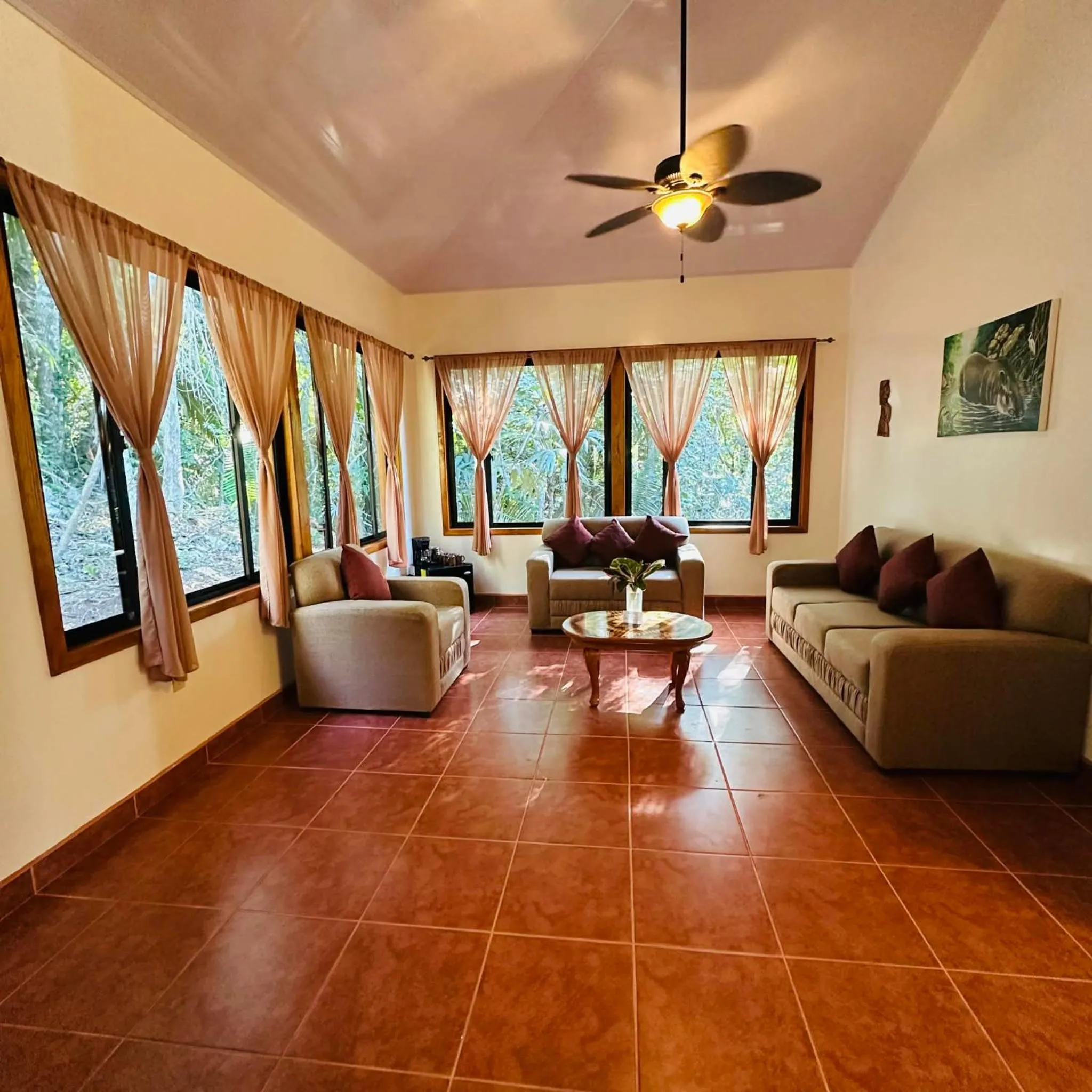 Mariposa Jungle Lodge