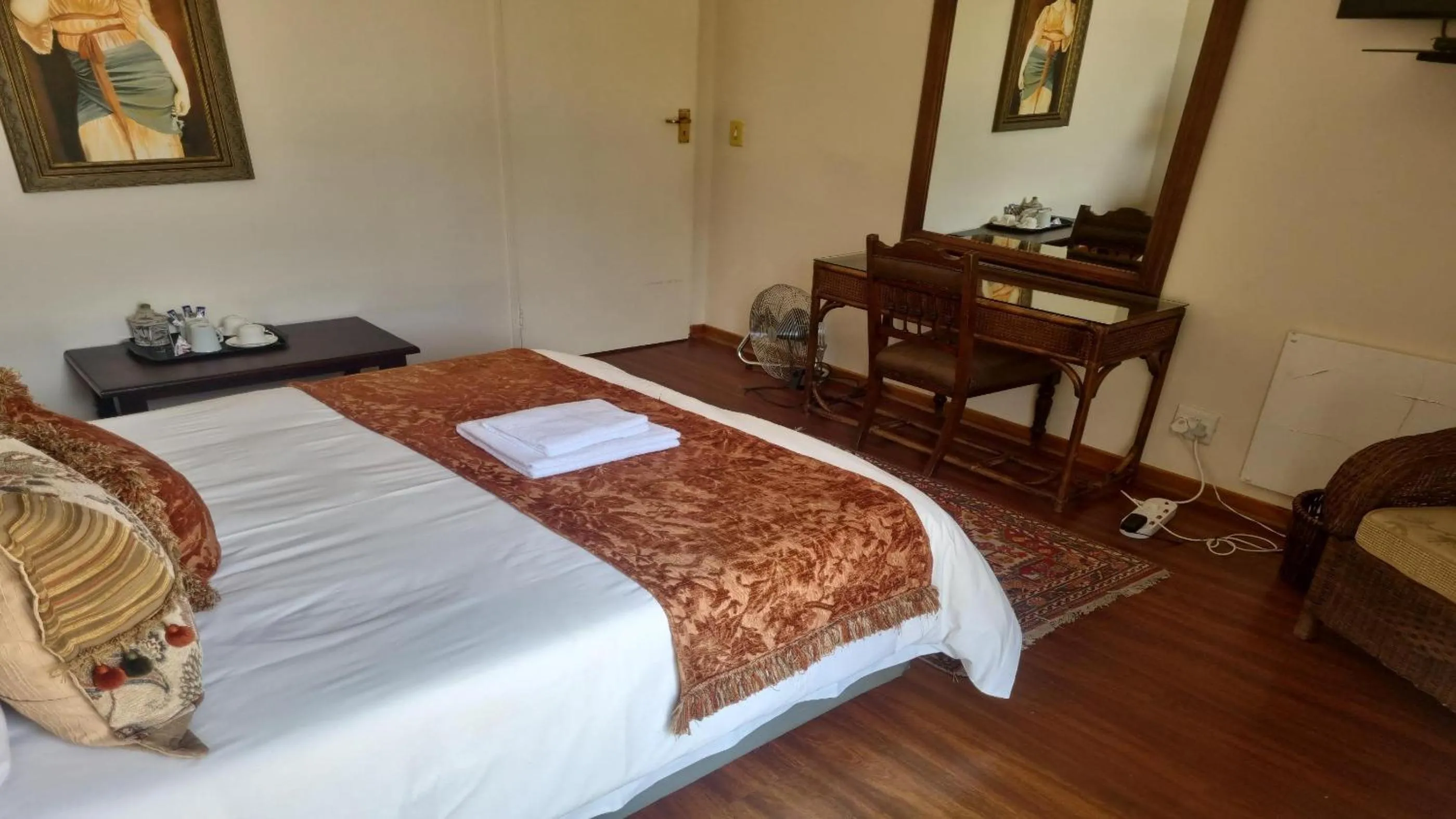 Photo of the whole room in Frankfort Guesthouse